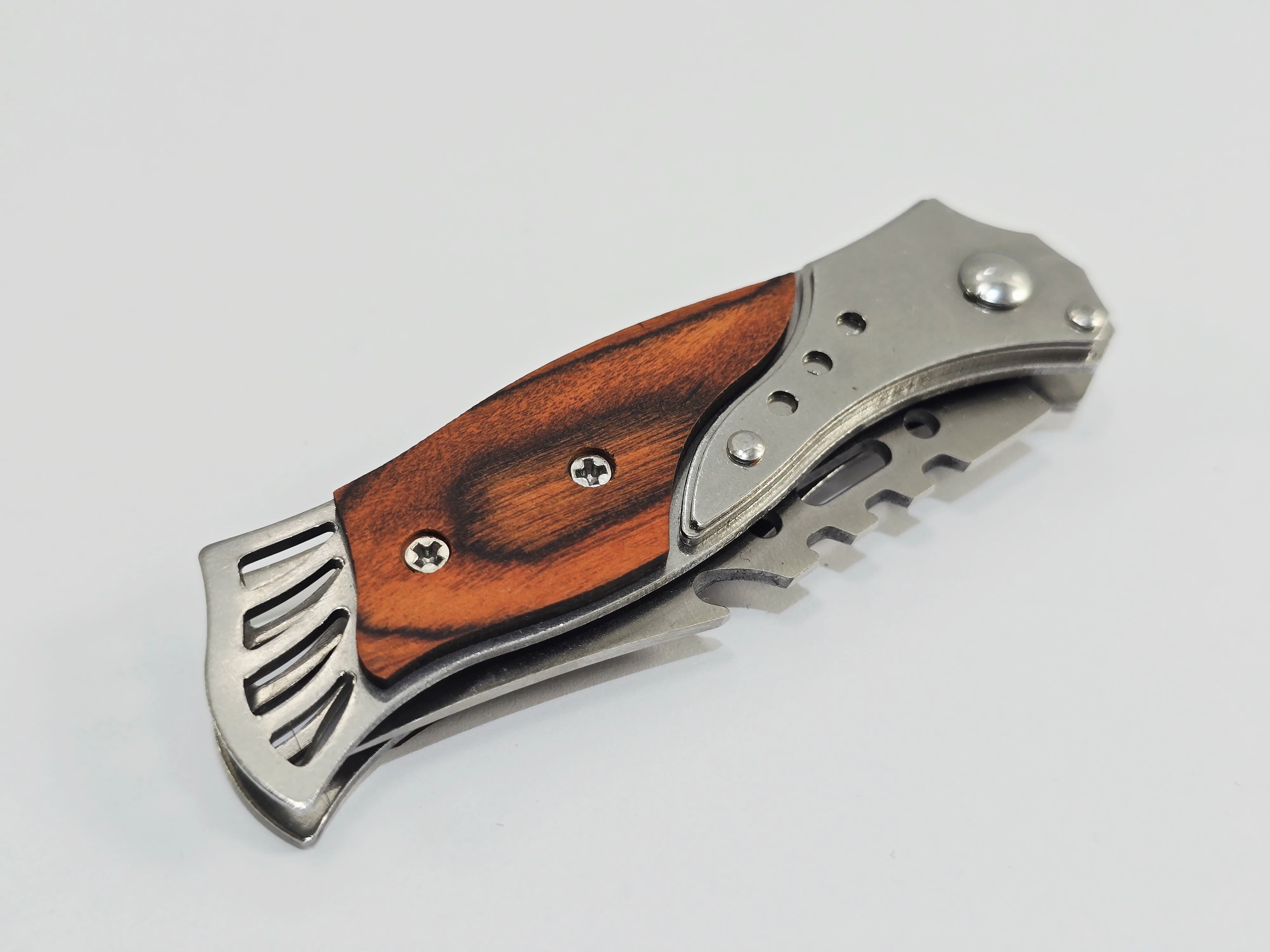 noz-rozkladany-brazowy-powstancow-slaskich-104223-warszawa