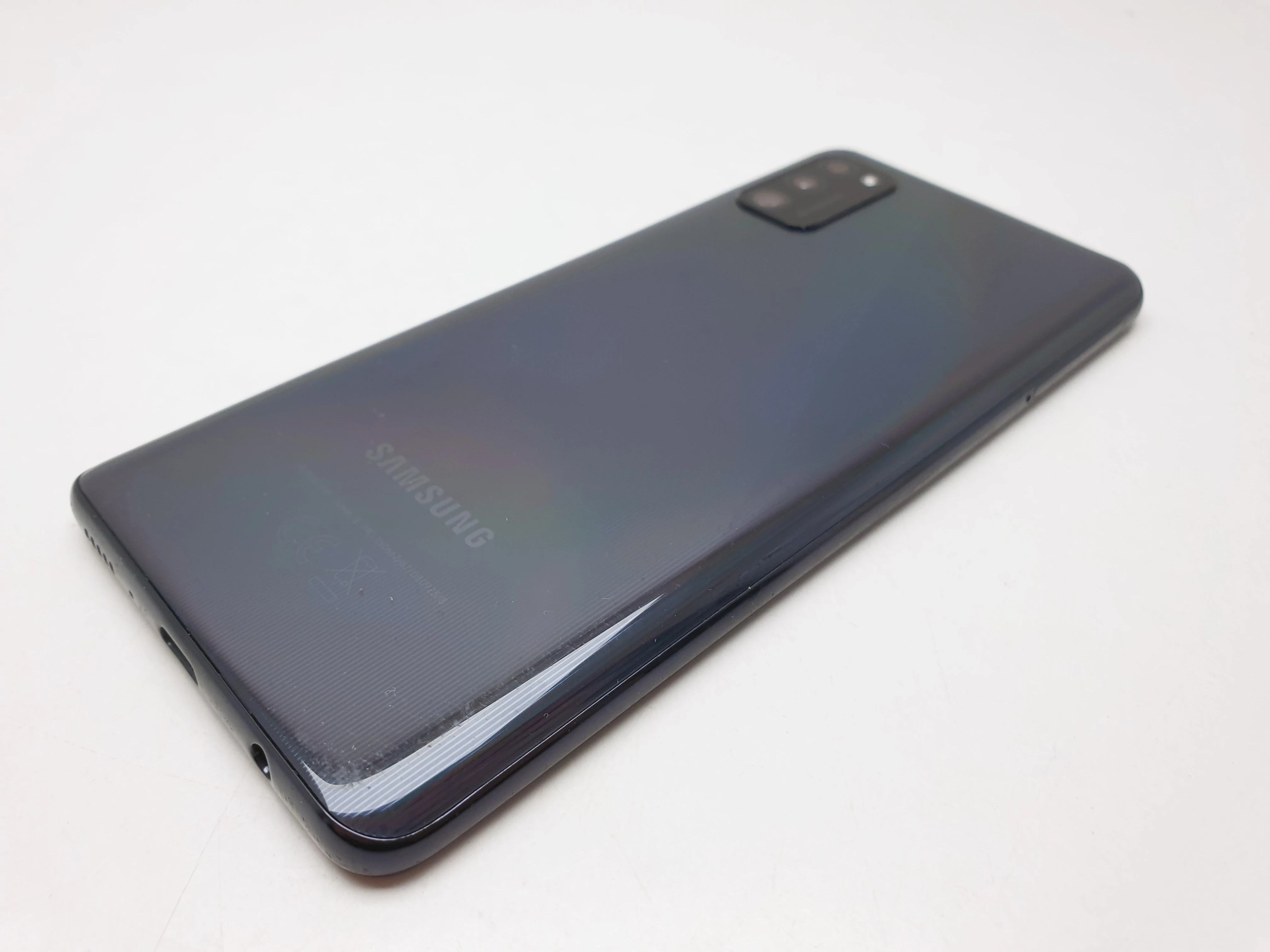 telefon-samsung-galaxy-a41-4gb64gb-wbudowana-pamiec-202869-214193