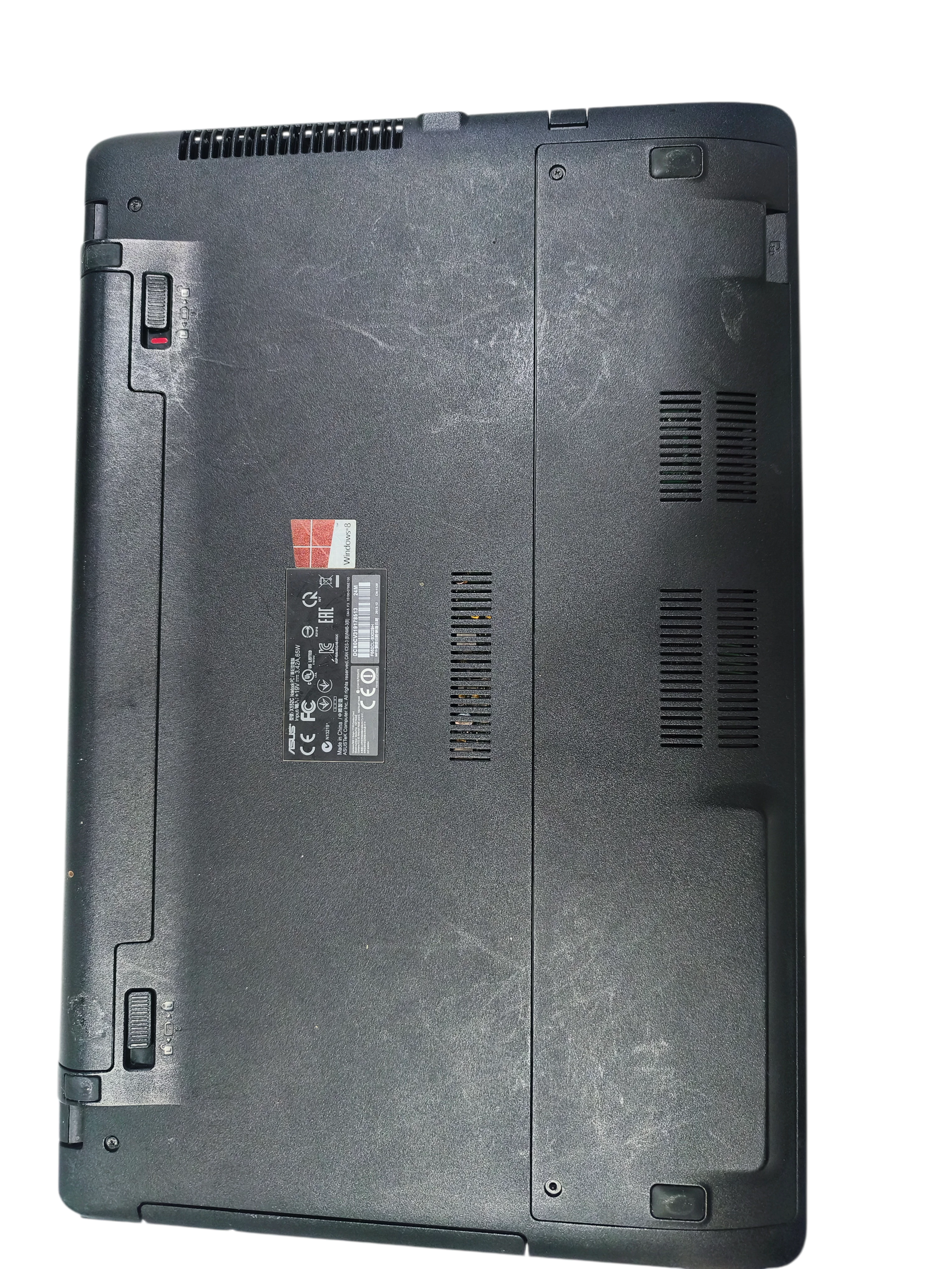 laptop-asus-x552c-4gb-256gb-przekatna-ekranu-156