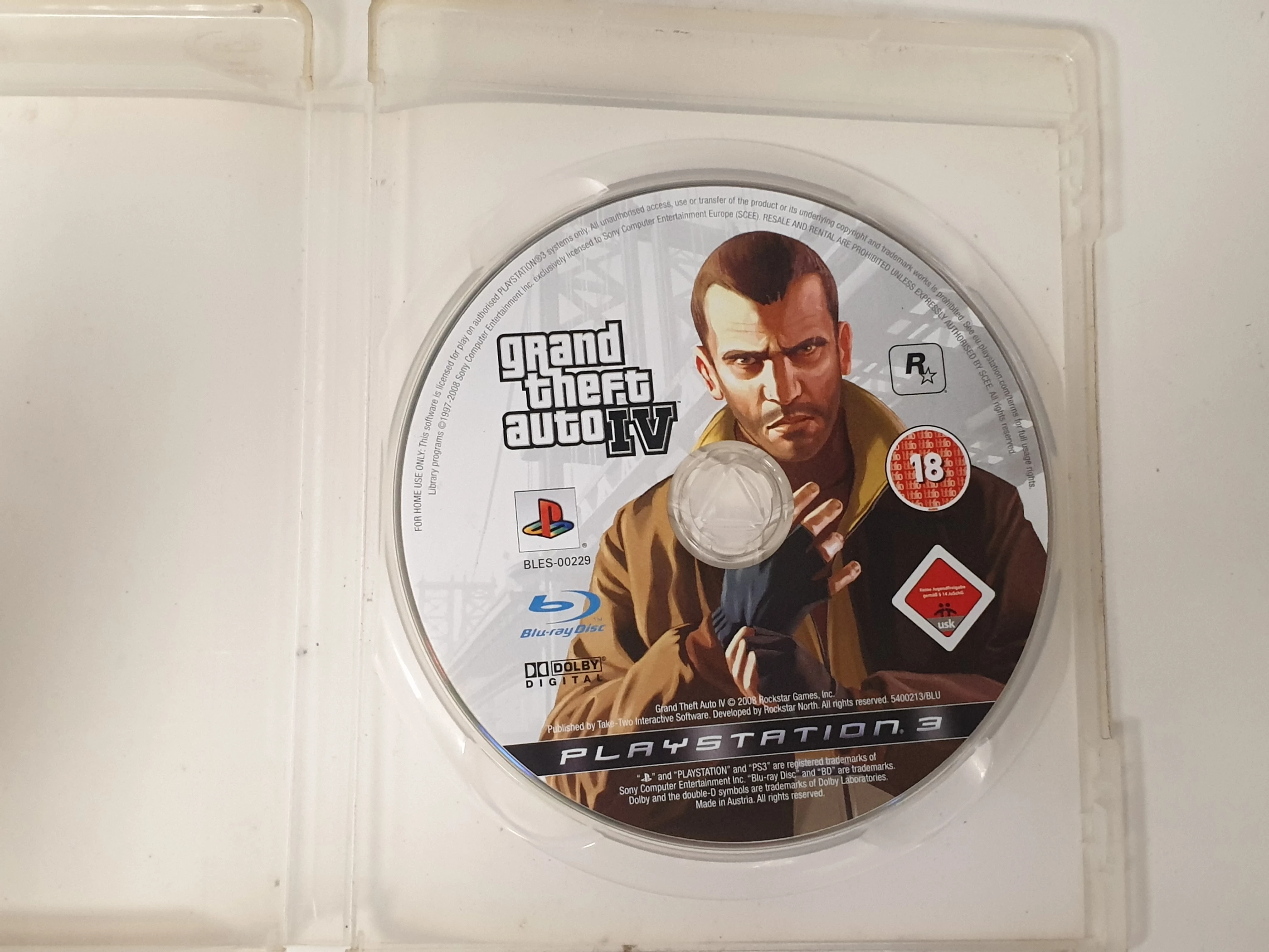 gra-na-ps3-grand-theft-auto-iv-stan-11323-2