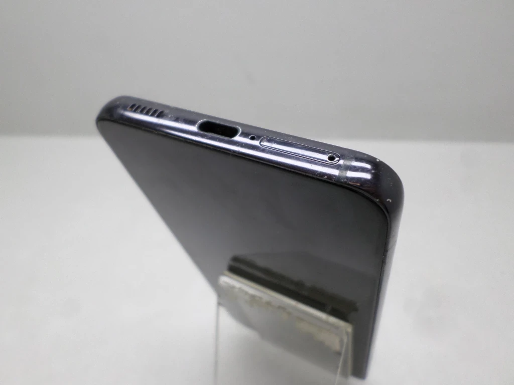 telefon-samsung-galaxy-s22-system-operacyjny-4388-1