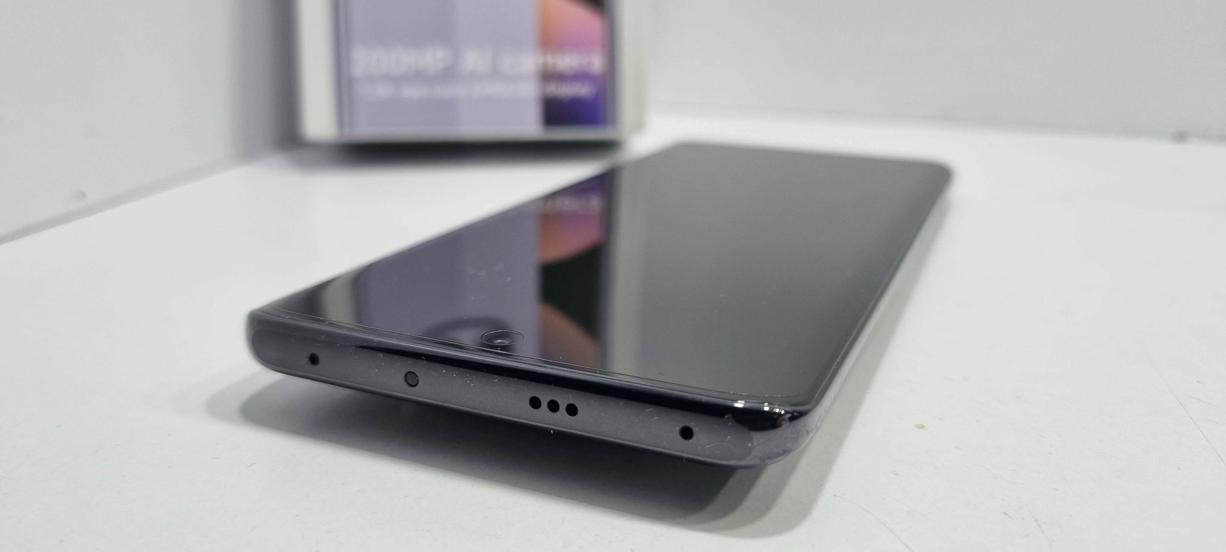 telefon-redmi-note-14-pro-2568-zablokowany-przekatna-ekranu-667