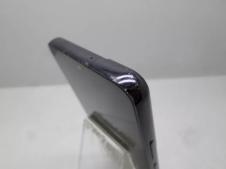 telefon-samsung-galaxy-s22-przekatna-ekranu-610