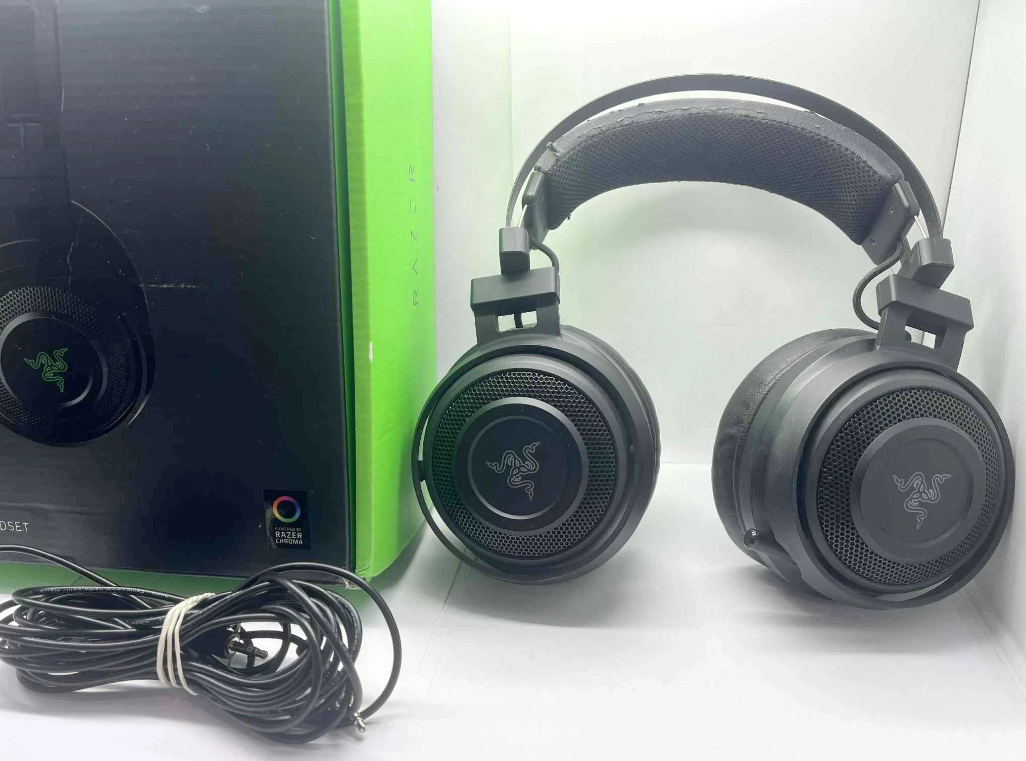 sluchawki-przewodowe-razer-nari-al-legionow-5030-lomza