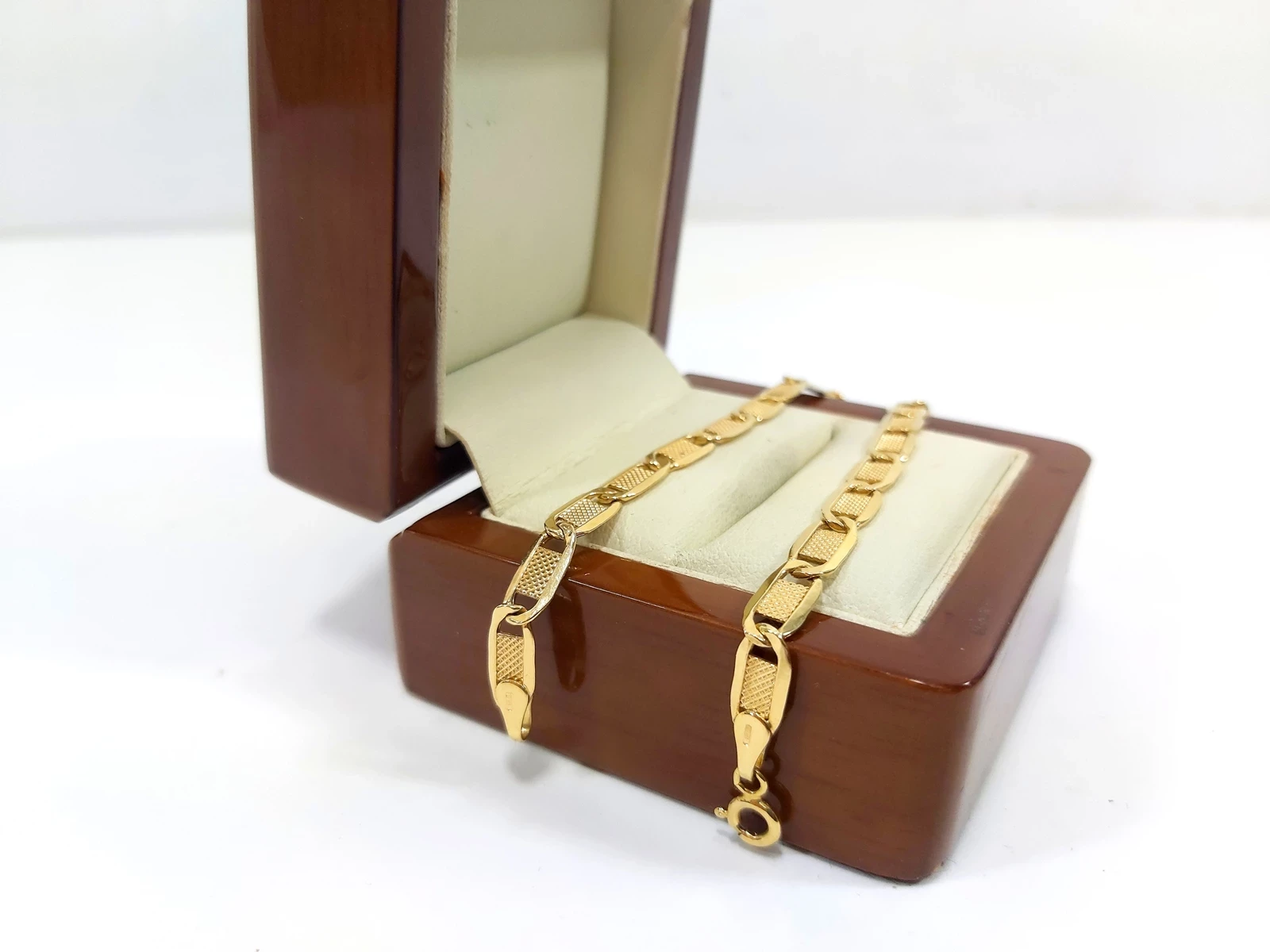 blyszczaca-zlota-bransoletka-proby-585-dl-19cm-zloto-14k-stan-11323-253806