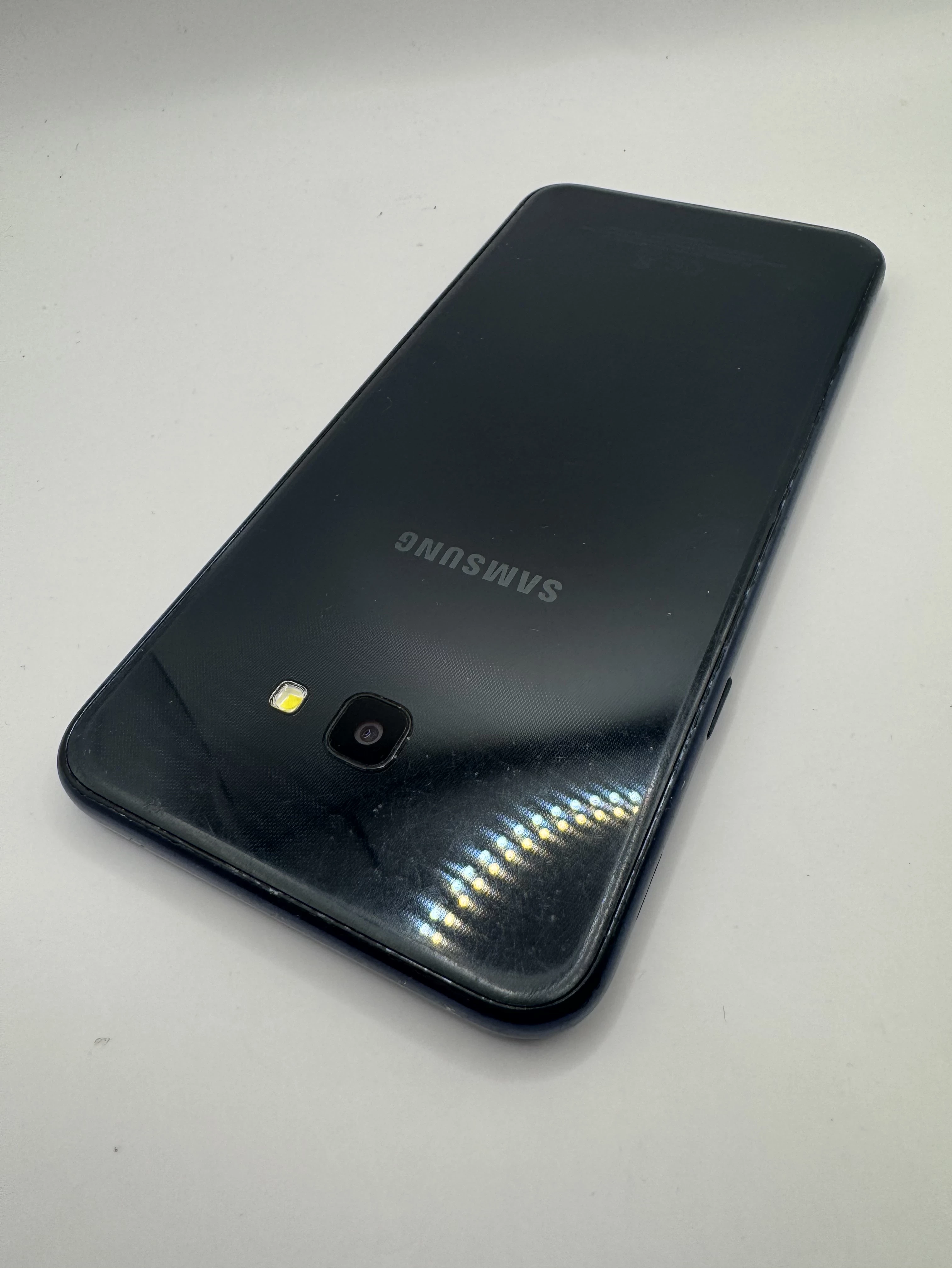 samsung-galaxy-j4-232gb-wbudowana-pamiec-202869-214197