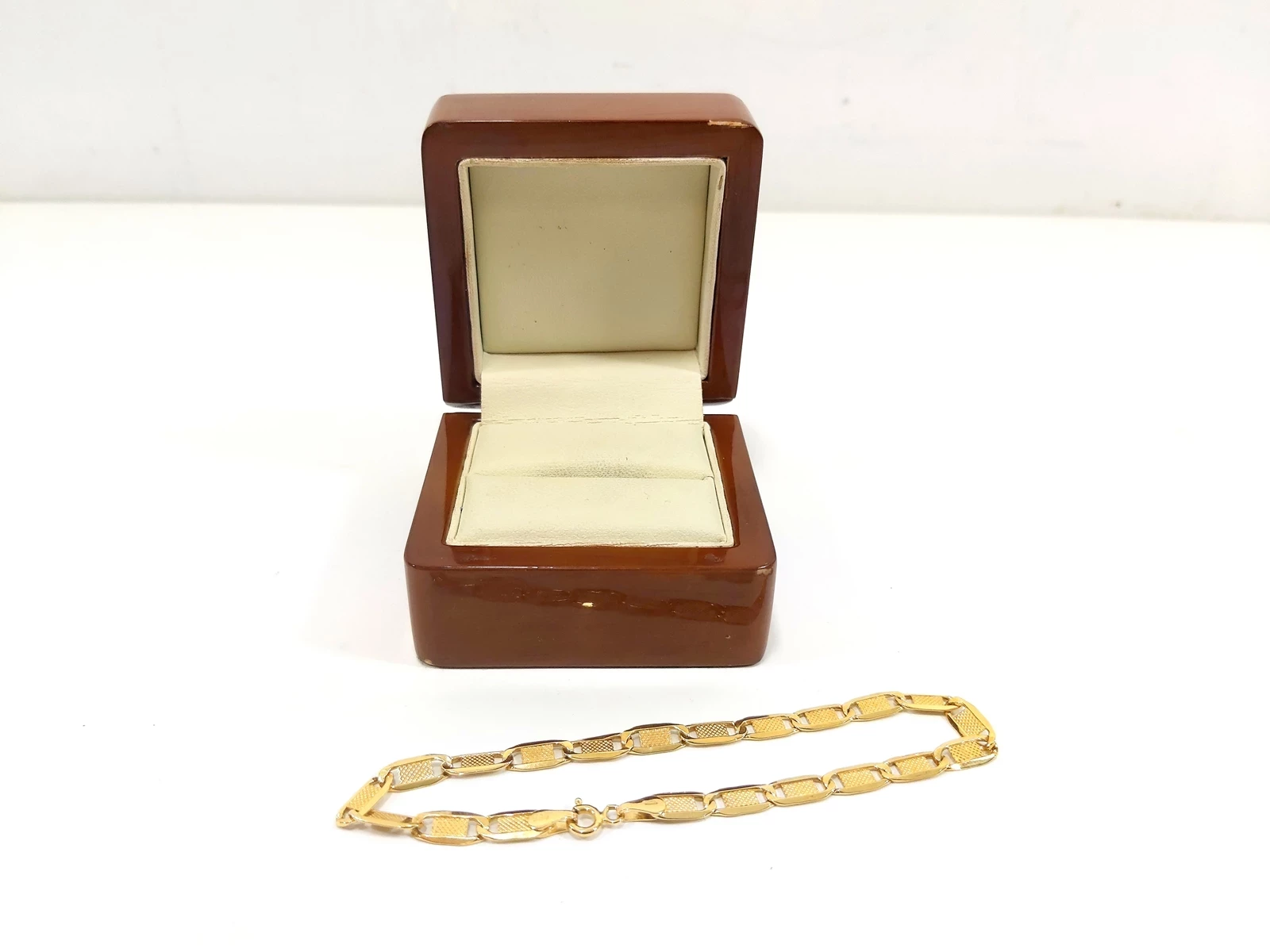 blyszczaca-zlota-bransoletka-proby-585-dl-19cm-zloto-14k-stan-11323-253806