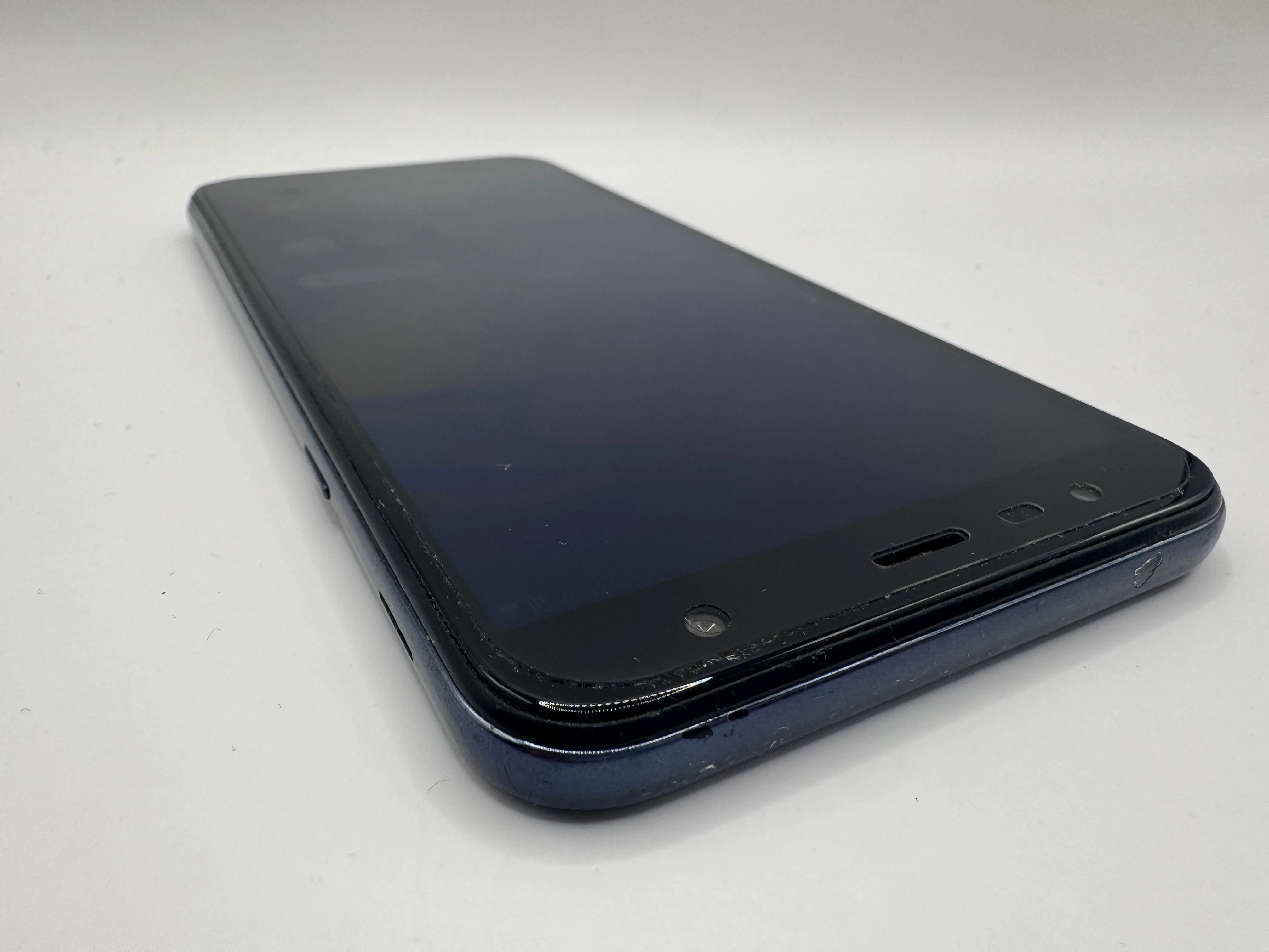 samsung-galaxy-j4-232gb-stan-11323-2