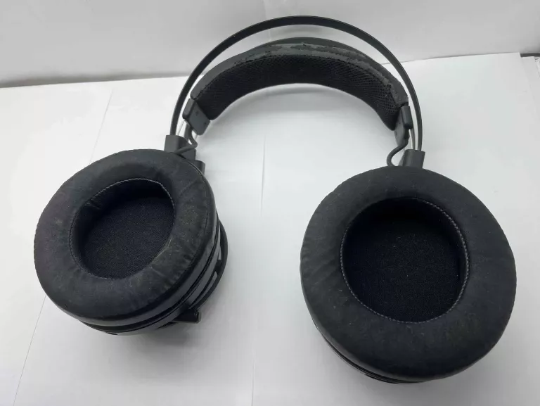 sluchawki-przewodowe-razer-nari-transmisja-sygnalu-203713-217785