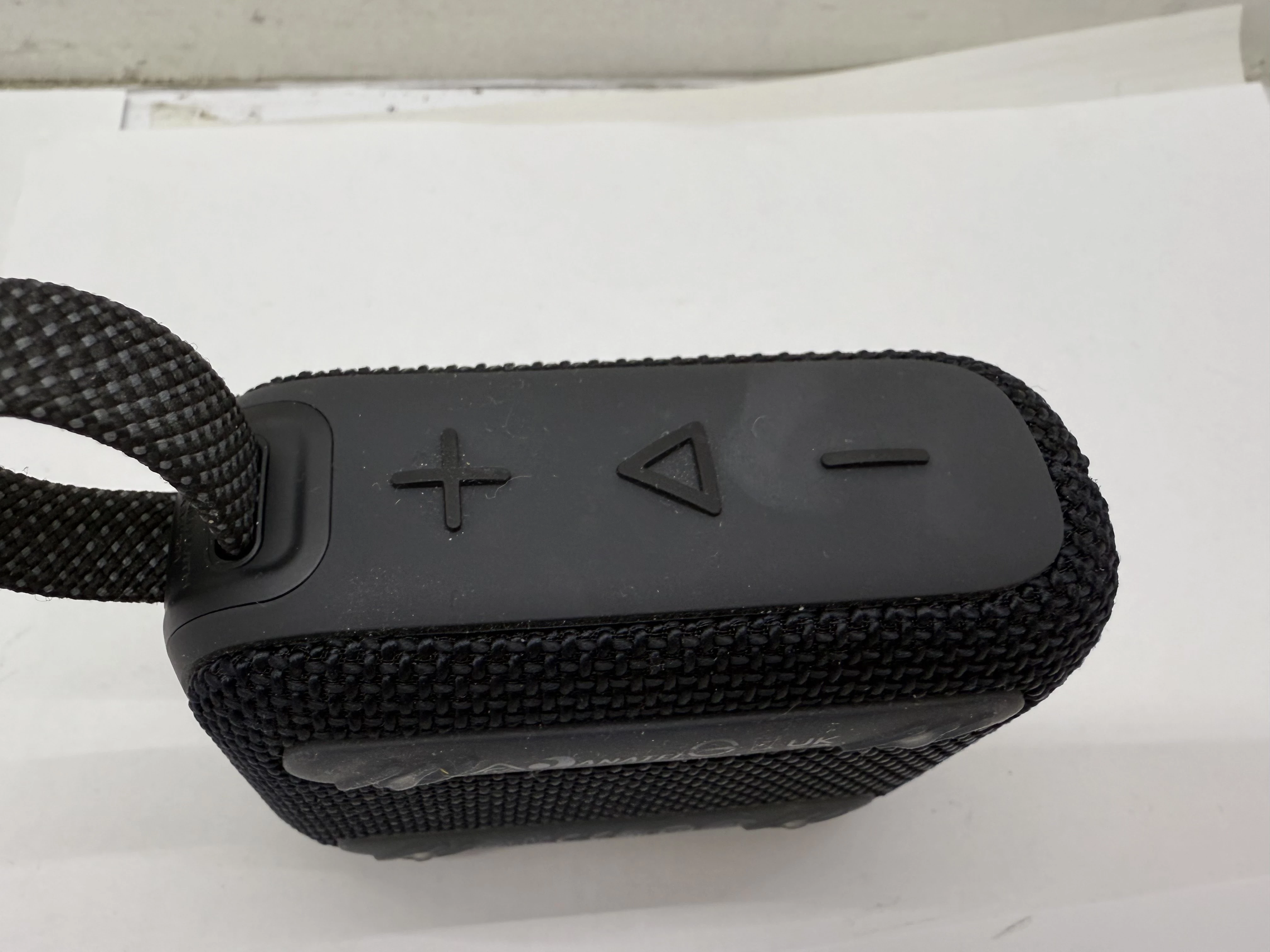 glosnik-jbl-go4-stan-11323-2