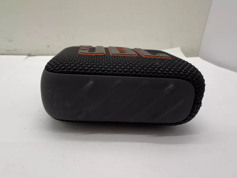 glosnik-jbl-go4-funkcje-221089-4