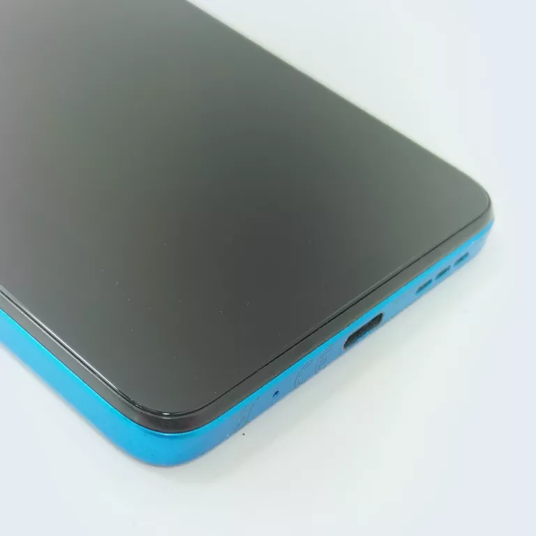 motorola-g04-4gb64gb-niebieska-przekatna-ekranu-656