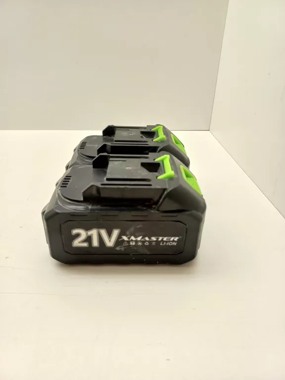 szlifierka-katowa-xmaster-21v-2x-aku-ladowarka-walizka-napiecie-zasilania-2100