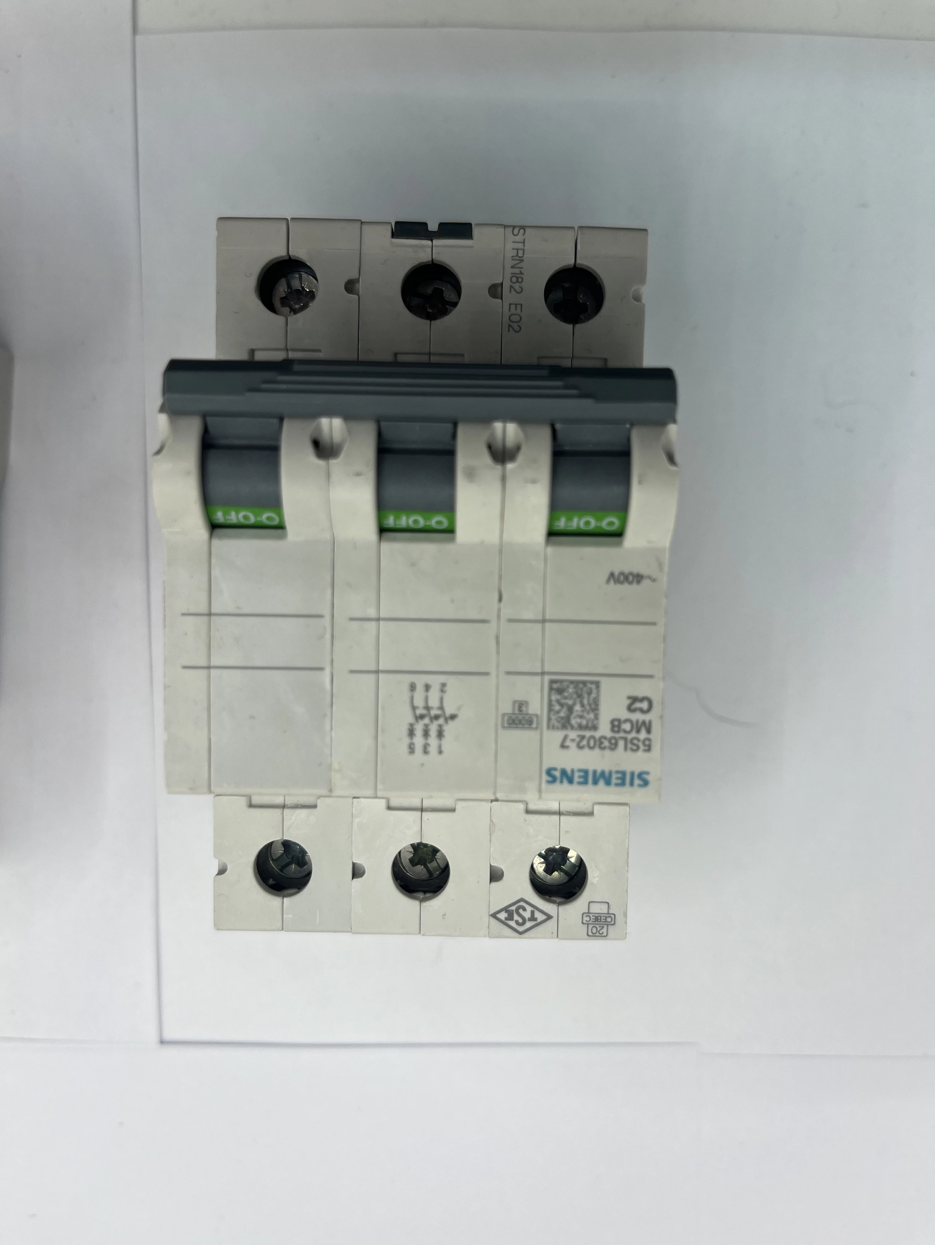 wylacznik-nadpradowy-3p-c-2a-6ka-ac-5sl6302-7-ean-gtin-4001869388694