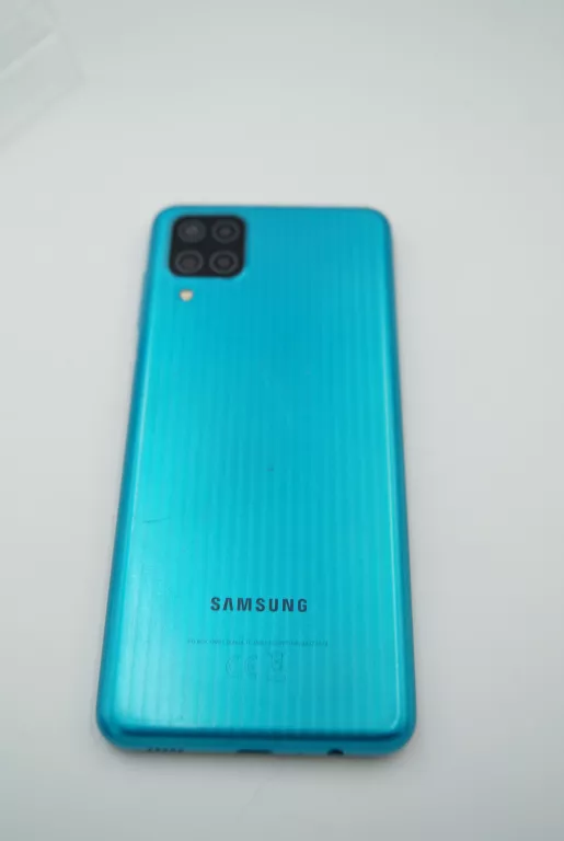 telefon-samsung-galaxy-m12-464gb-stan-dobry-przekatna-ekranu-650
