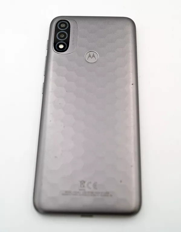 telefon-motorola-moto-e20-232-gb-w-ladnym-stanie-przekatna-ekranu-650