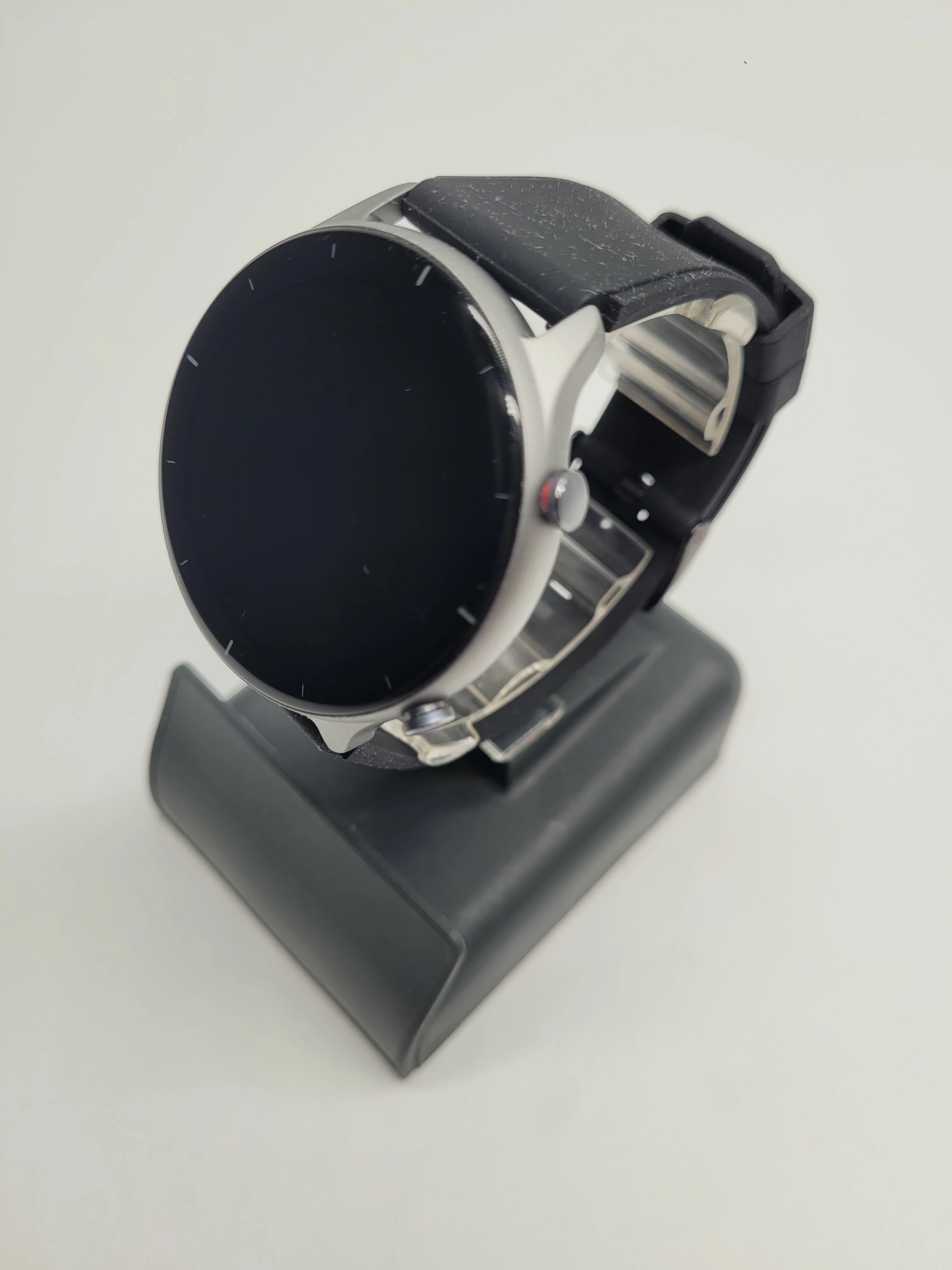 smartwatch-amazfit-gtr-2e-czarny-material-koperty-212886-258014