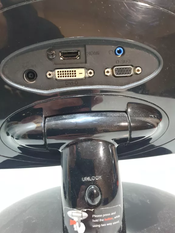 monitor-lg-e2250v-stan-11323-2