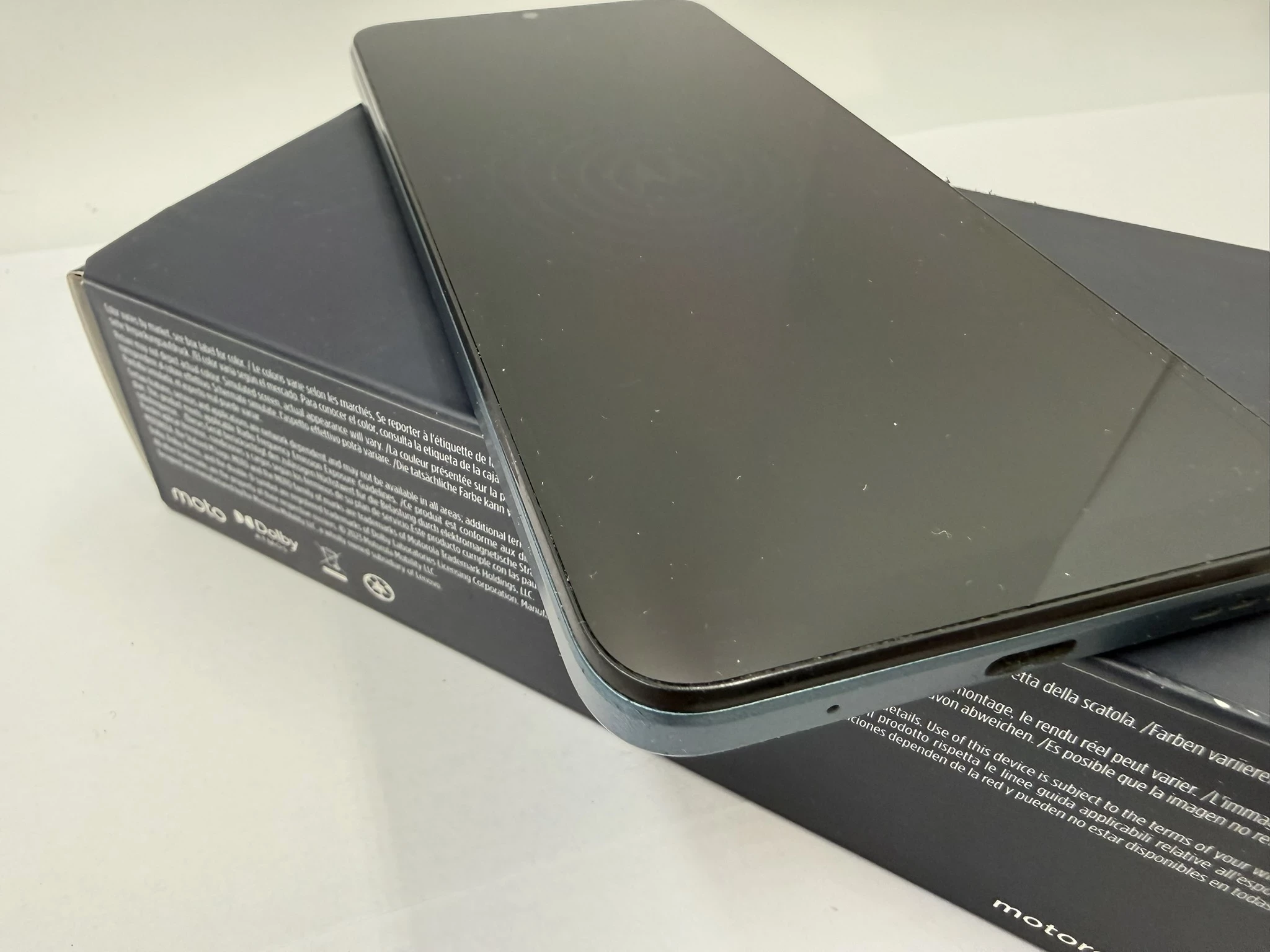 telefon-motorola-moto-e13-kod-producenta-paxt0020pl