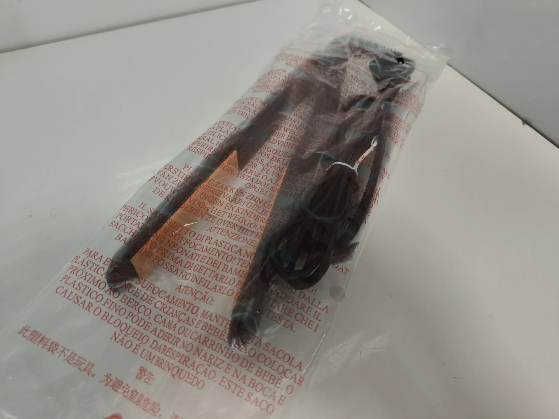 prostownica-remington-ceramic-215-s1450-typ-203601-217513