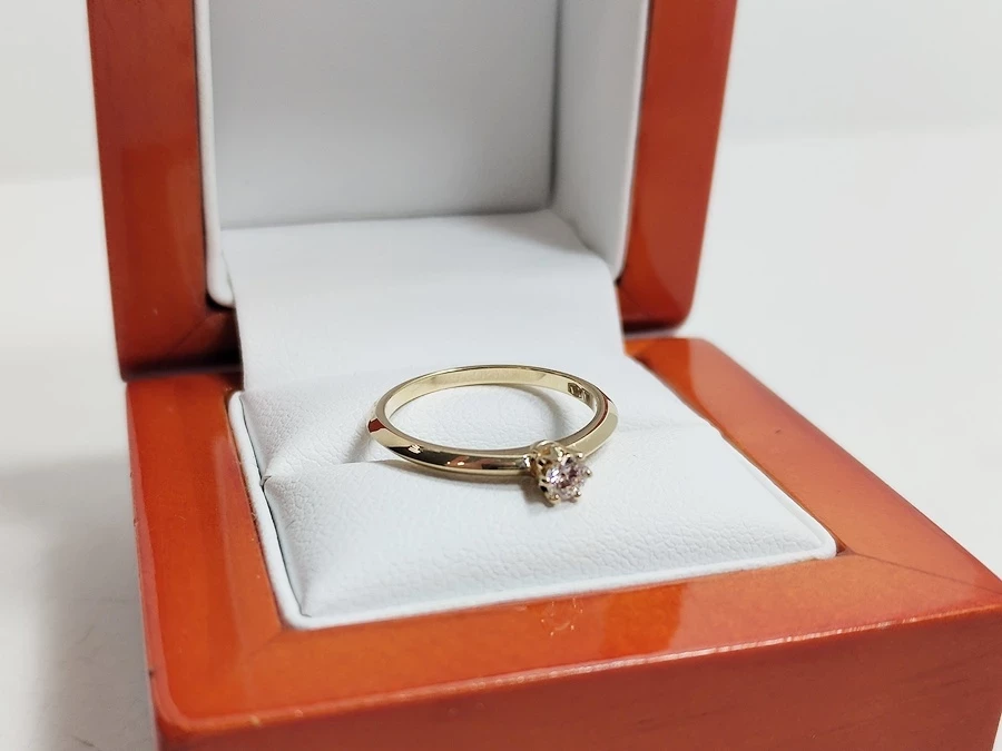 zloty-pierscionek-z-diamentem-585-14k-184g-13r-rozmiarsrednica-wew-mm-372-24