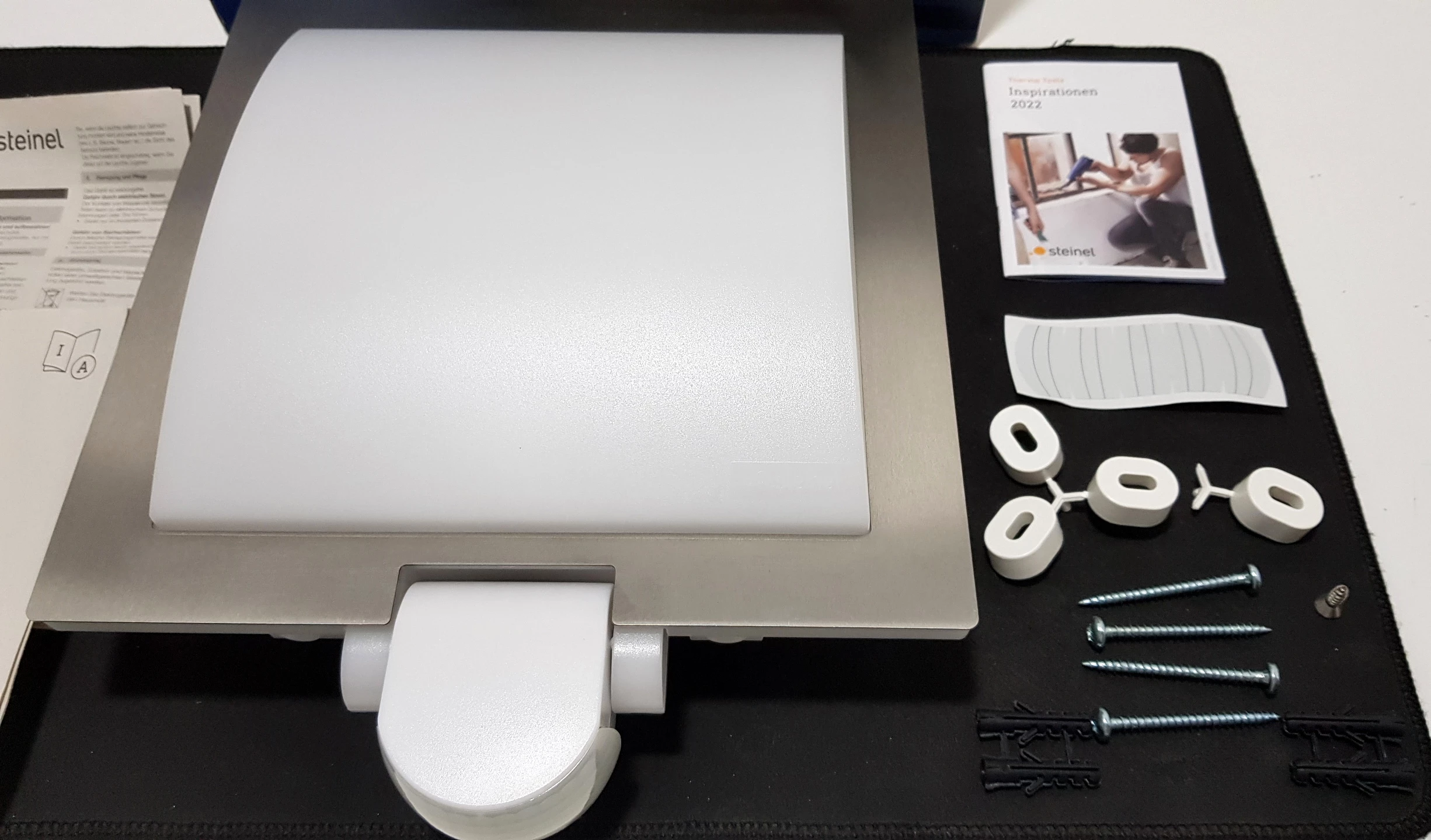 steinel-l-20-s-lampa-elewacyjna-z-czujnikiem-ruchu-180-type-5668-e27-ip44-ean-gtin-4007841566814