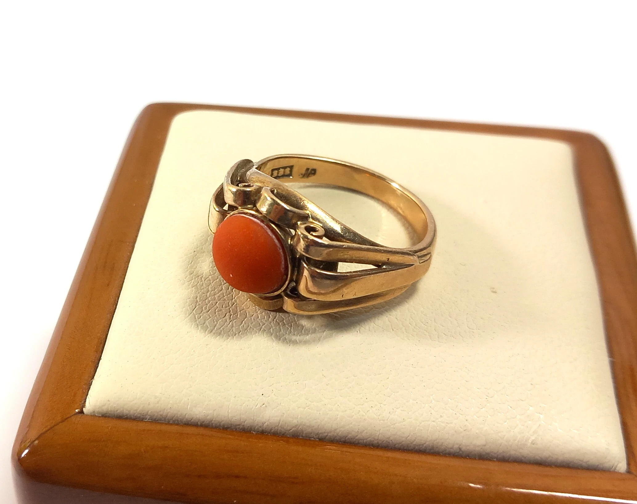 zloty-pierscionek-z-koralem-pr333-r10-material-dominujacy-223721-131072