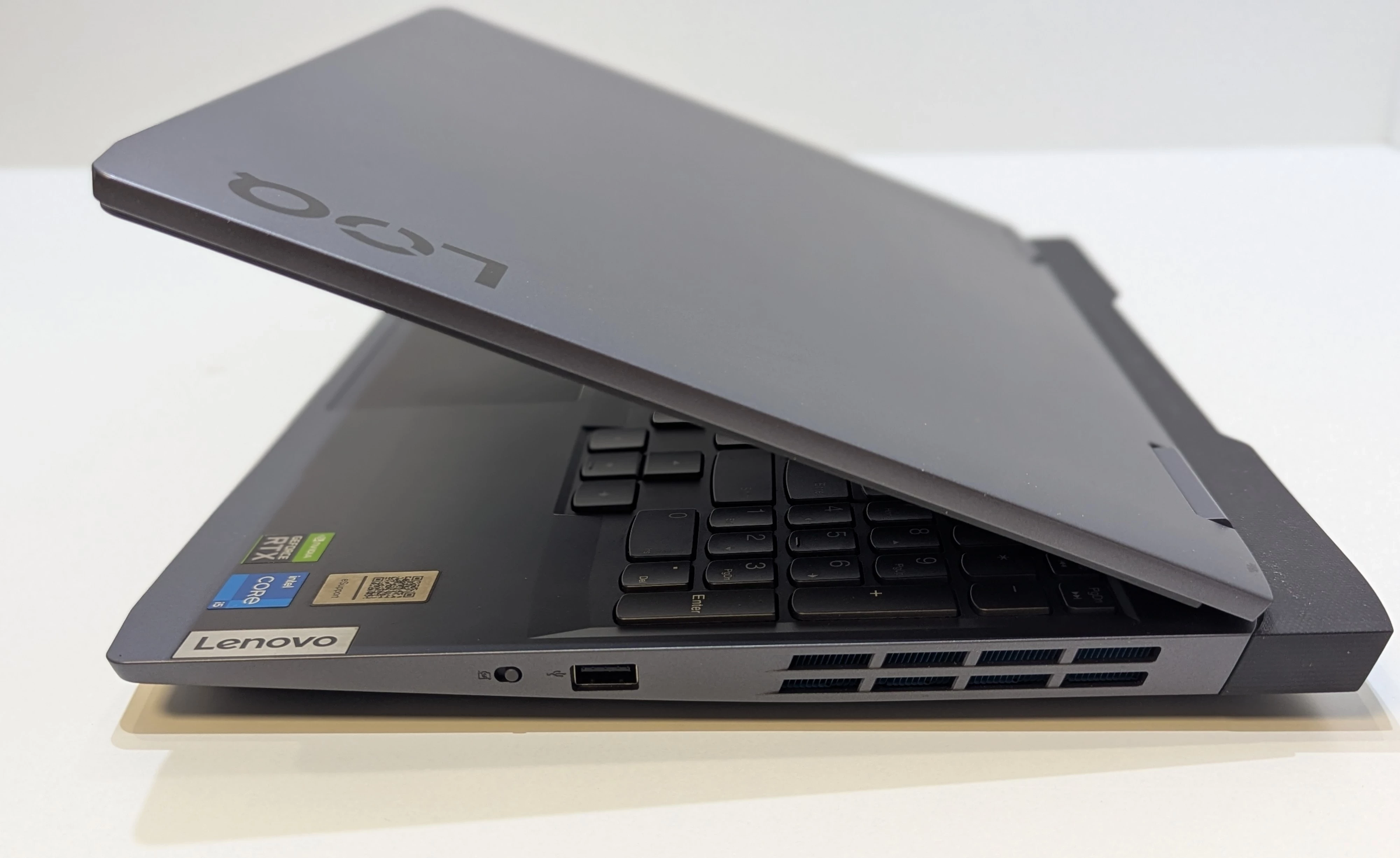 laptop-lenovo-loq-15irh8-i5-13420h-16gb-512gb-ssd-rtx3050-gwarancja-pojemnosc-dysku-512