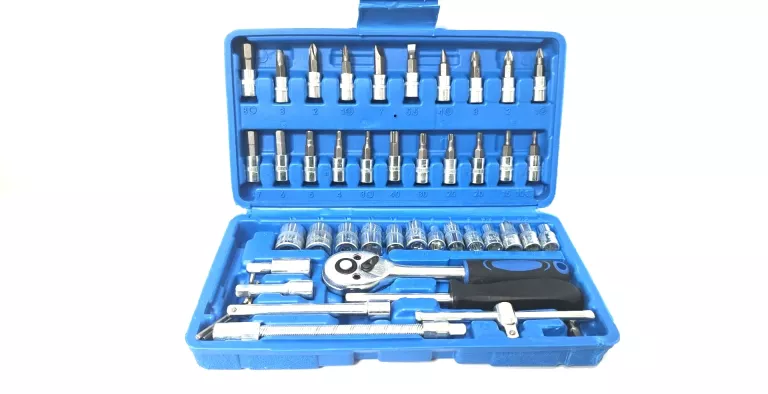 46-elementow-szt-zestaw-kluczy-nasadowych-bitow-grzechotka-walizka-adapter-wojskowa-11-sj-siedlce