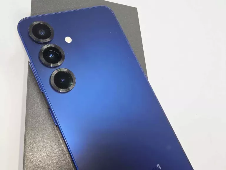 telefon-samsung-galaxy-s25-12-gb-128-gb-przekatna-ekranu-620