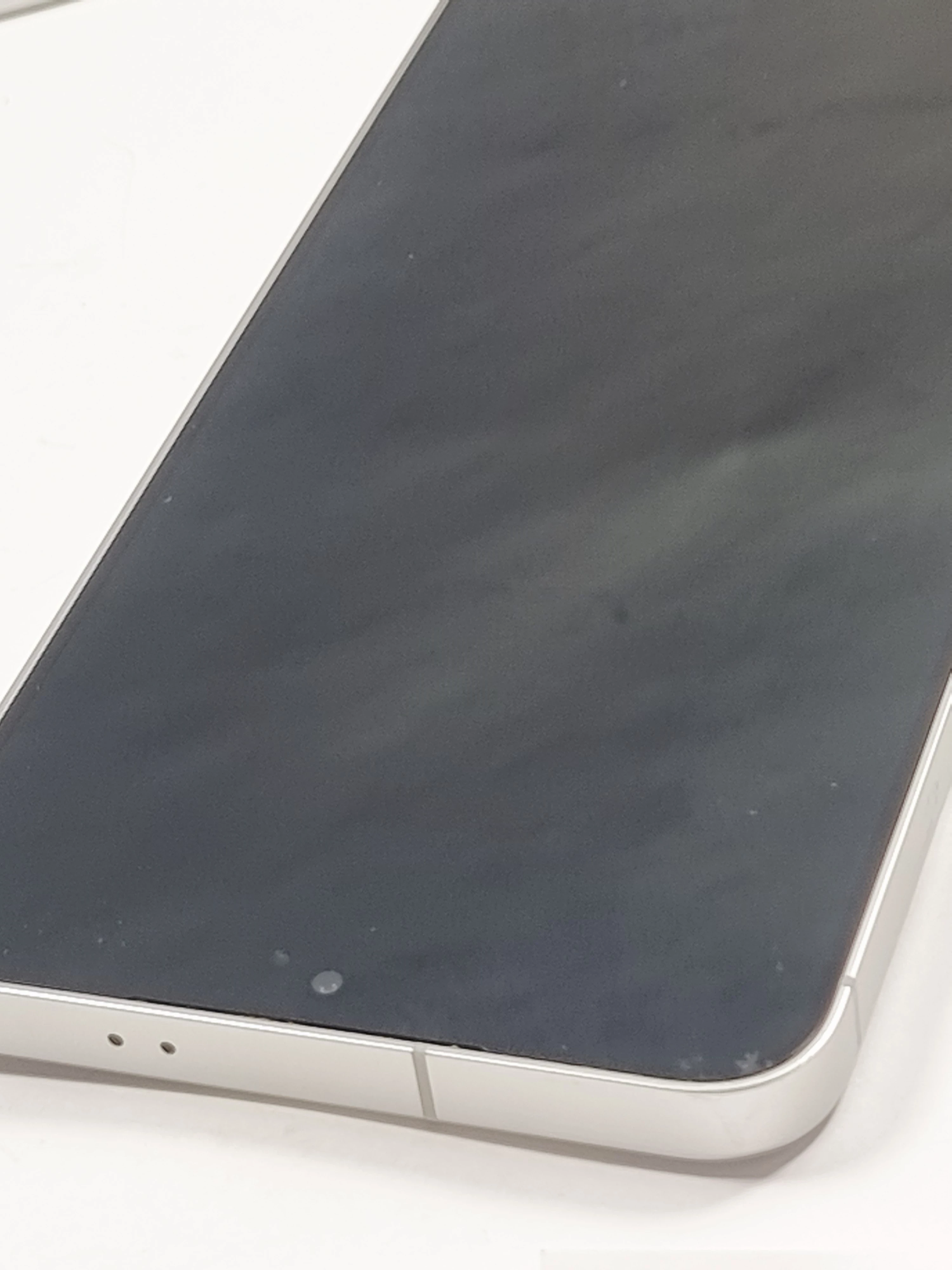 telefon-samsung-s24-12512-gb-komplet-przekatna-ekranu-680