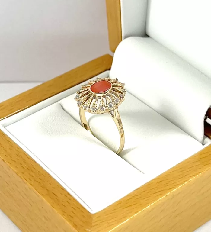 piekny-zloty-pierscionek-z-koralem-585-285g-r14-ean-gtin-5903772040425