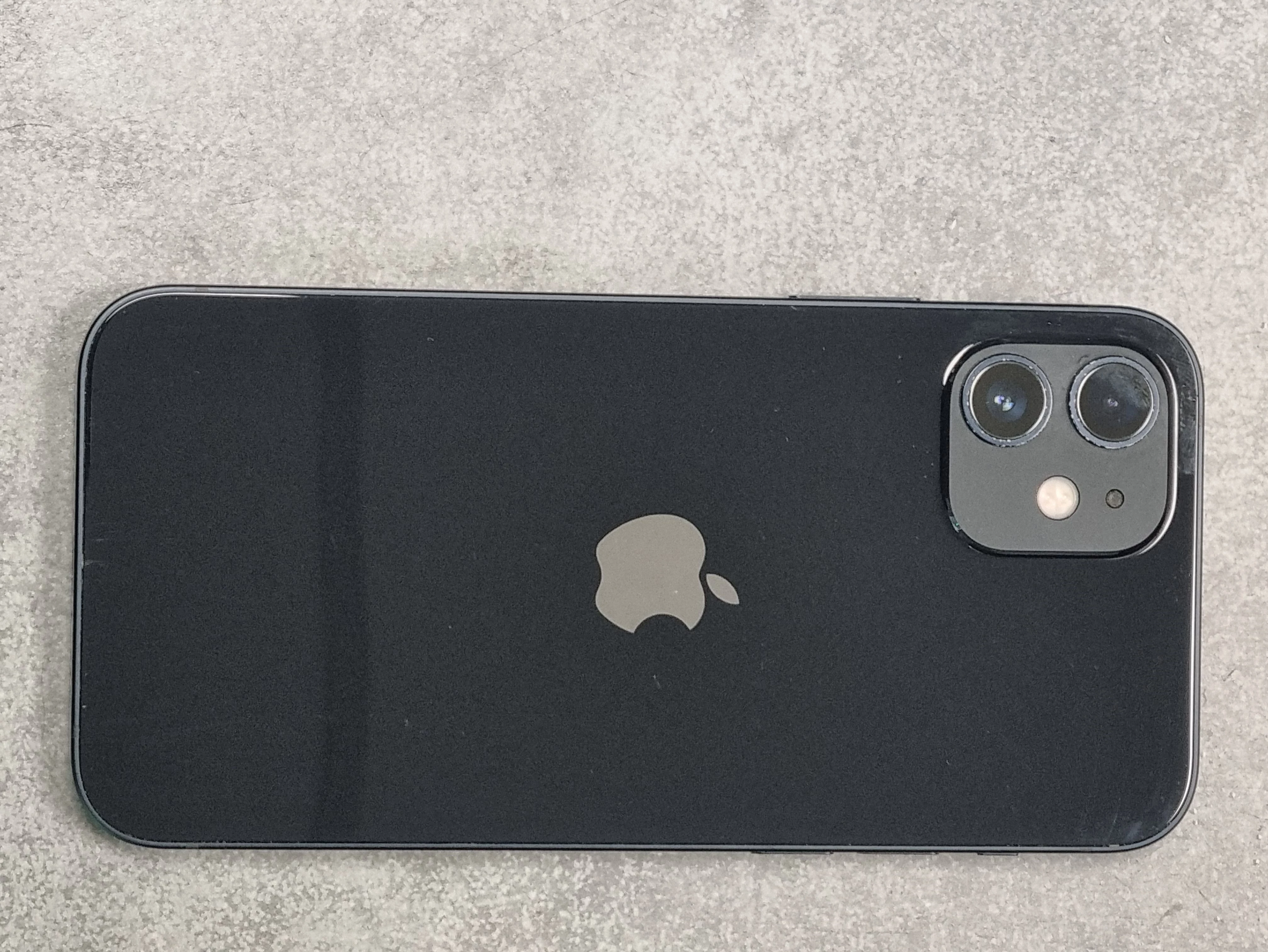 telefon-apple-iphone-12-128gb-80-kod-producenta-mgja3cna