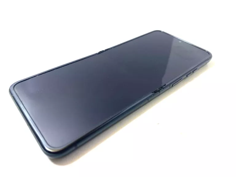 telefon-motorola-moto-razr-40-8256gb-wbudowana-pamiec-202869-214185