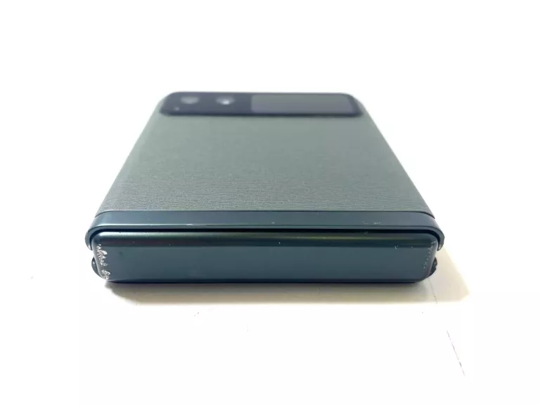 telefon-motorola-moto-razr-40-8256gb-ean-gtin-840023246357