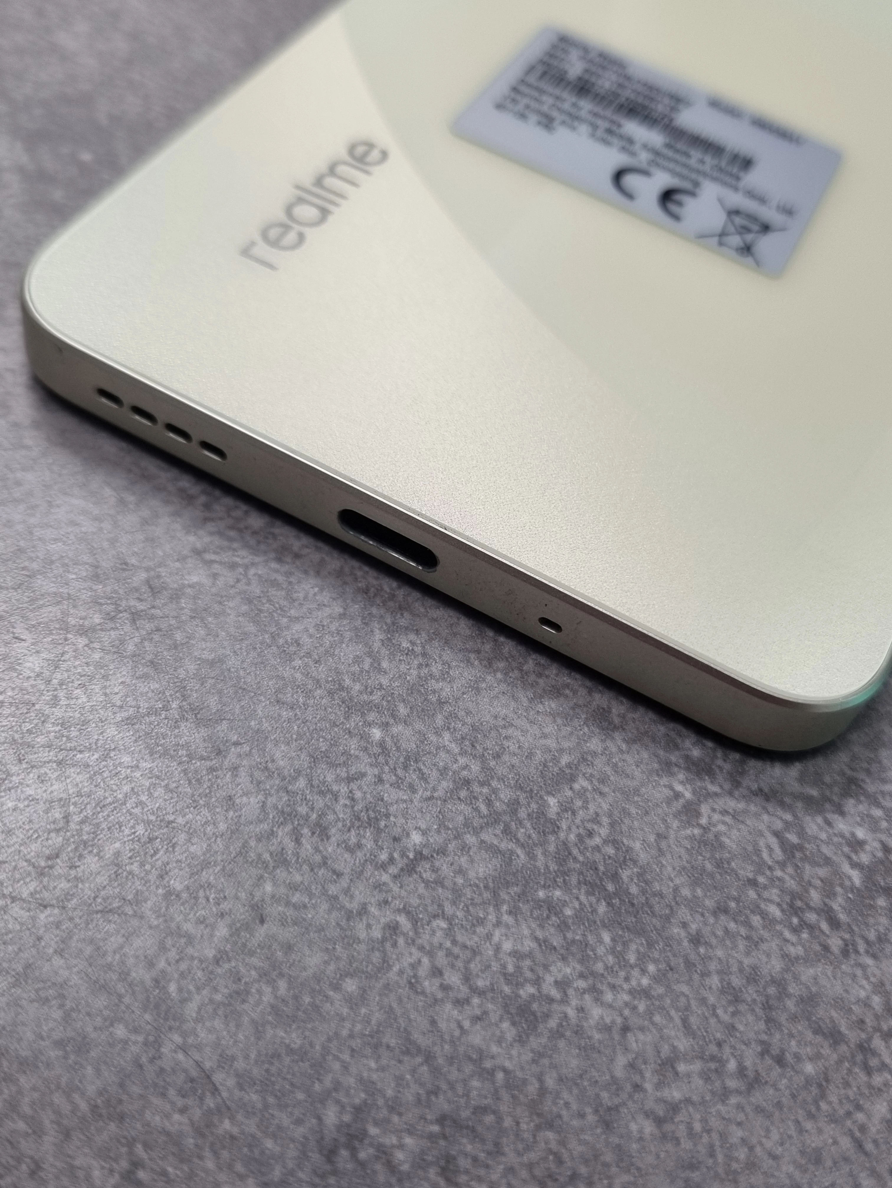 telefon-realme-c75-8256-ean-gtin-6941764450035