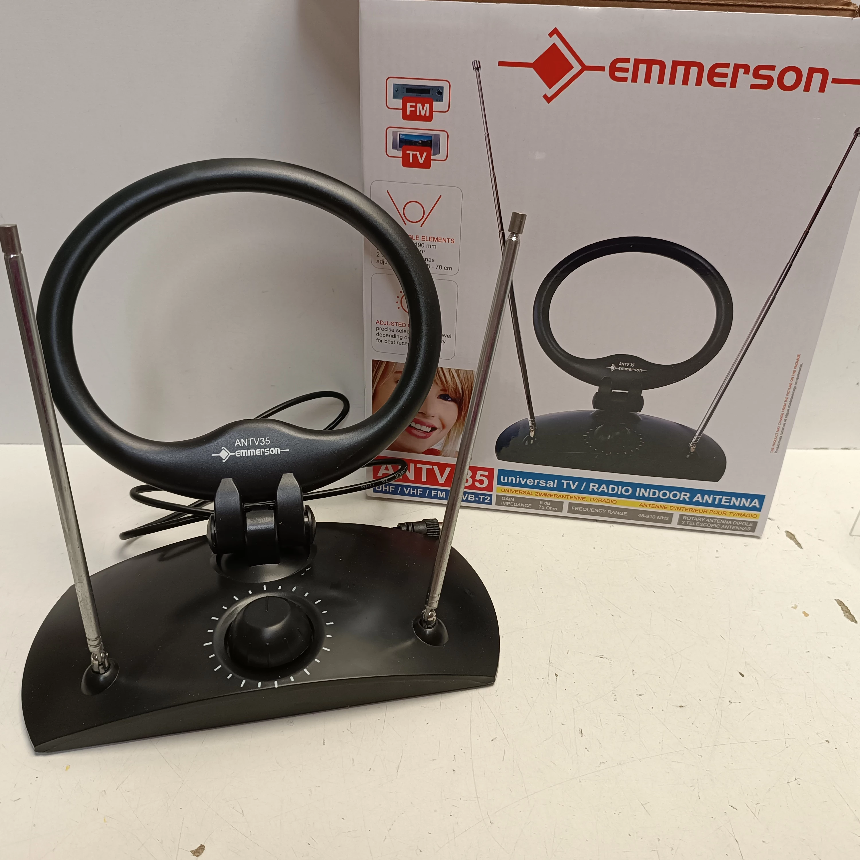 antena-wewnetrzna-emmerson-antv35-dvb-t2-osiedle-teatralne-3u15-krakow