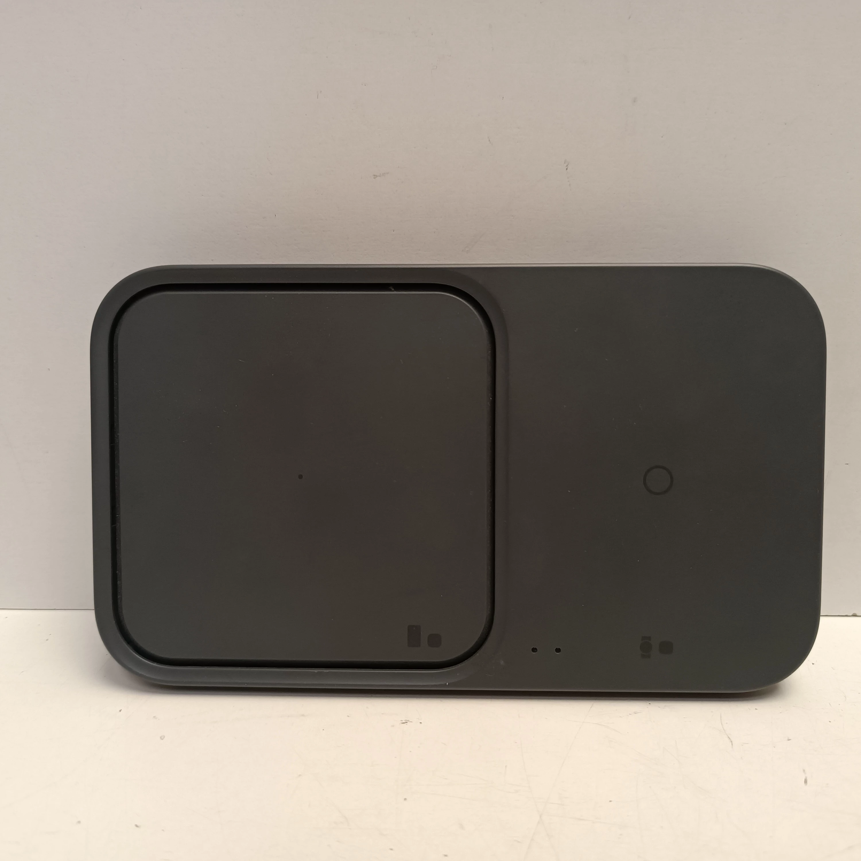 ladowarka-bezprzewodowa-indukcyjna-samsung-duo-ep-p5400-przewod-w-zestawie-207834-233986