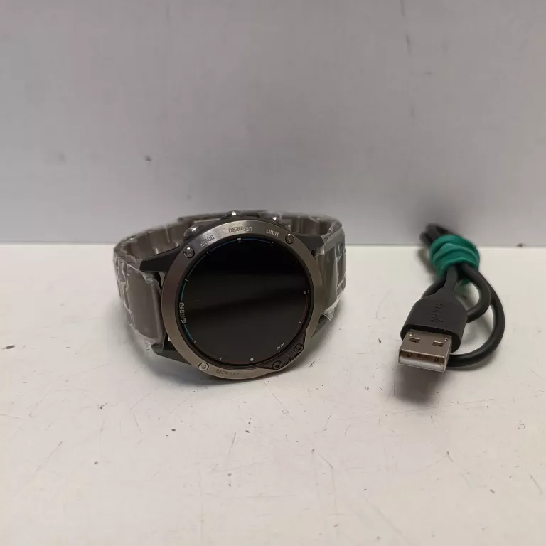 smartwatch-garmin-quatix-6-titanium-sapphire-ean-gtin-753759248284