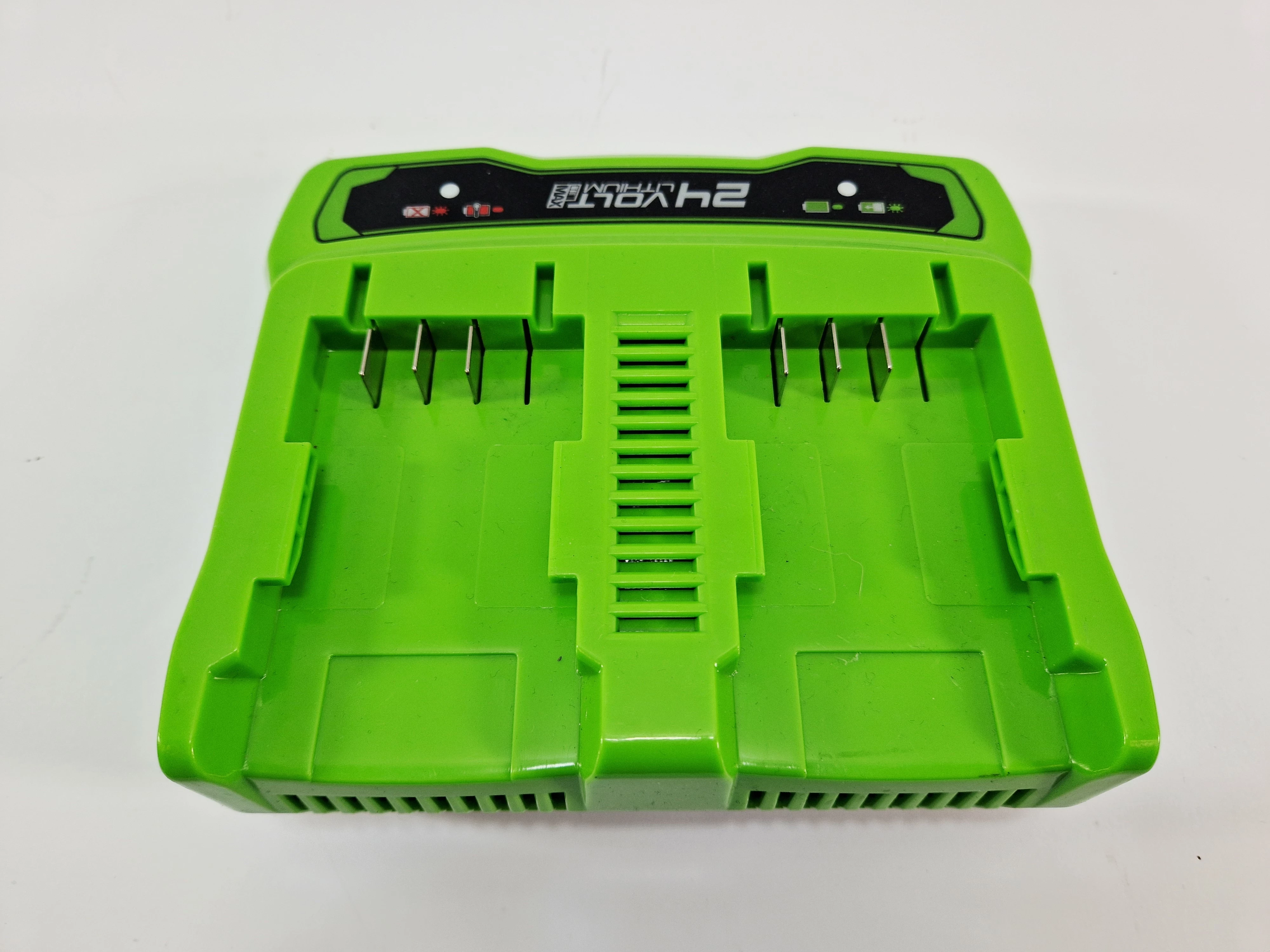 ladowarka-podwojna-24v-2a-greenworks-g24x2uc2-dual-slot-cag814-ean-gtin-5907856497532