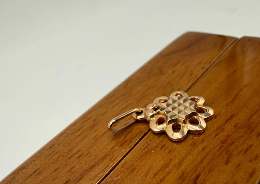 przepiekna-zlota-zawieszka-p585g-226cm200-kamienie-221-64