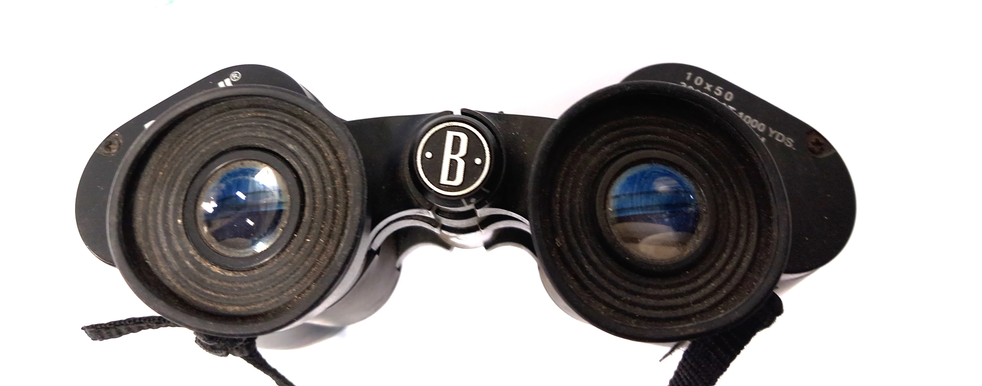 konkretna-solidna-lornetka-bushnell-10x50-stan-11323-2