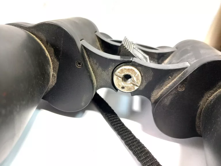 konkretna-solidna-lornetka-bushnell-10x50-ean-gtin-029757334503