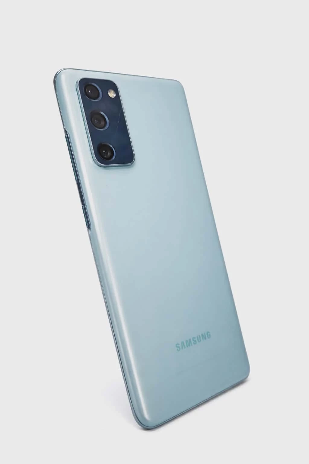 telefon-samsung-galaxy-s-20-fe-128-gb-etui-pekniecie-na-szybce-aparatu-rynek-5-kety