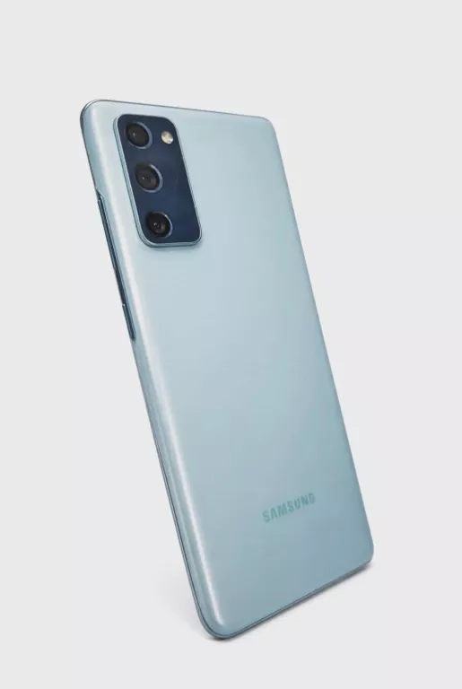 telefon-samsung-galaxy-s-20-fe-128-gb-etui-pekniecie-na-szybce-aparatu-rynek-5-kety