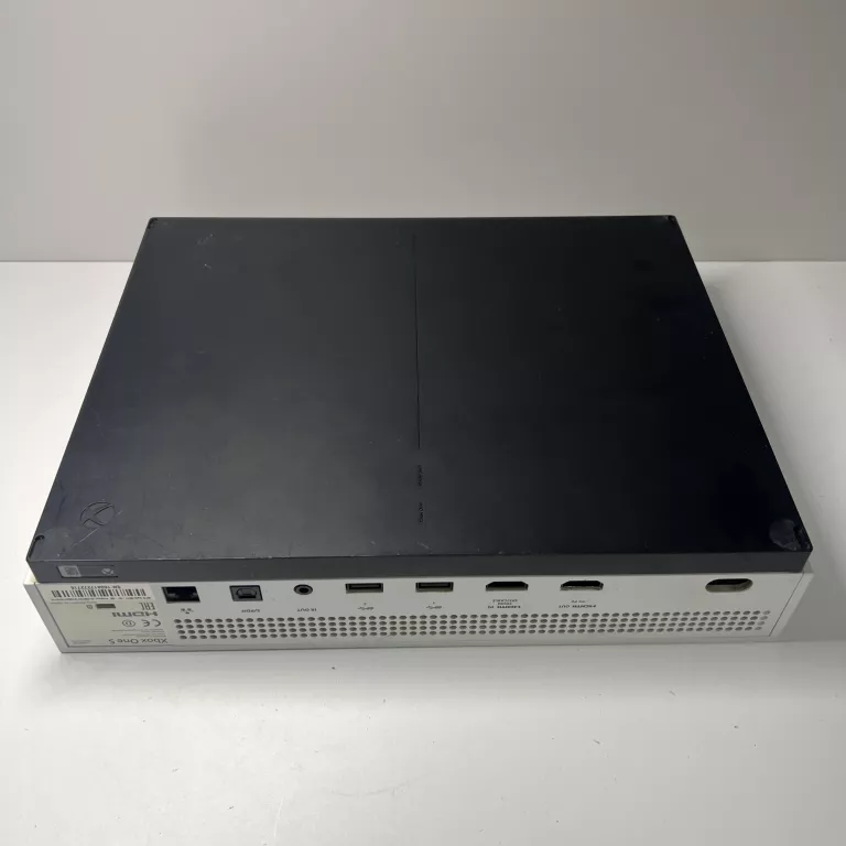 konsola-xbox-one-s-500-gbgraokablowanie-liczba-kontrolerow-w-zestawie-205994-225550