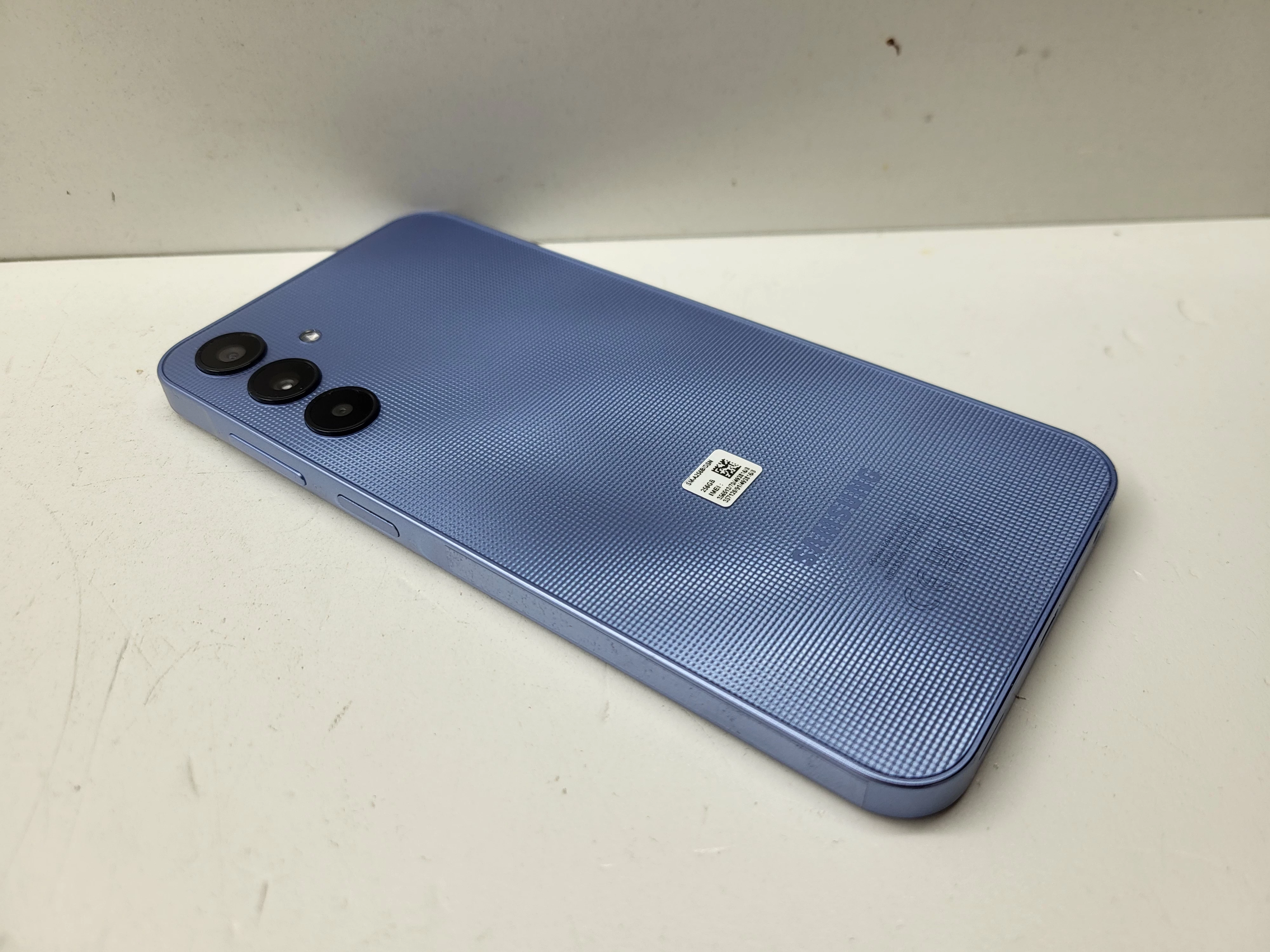 samsung-galaxy-a25-wbudowana-pamiec-202869-214189