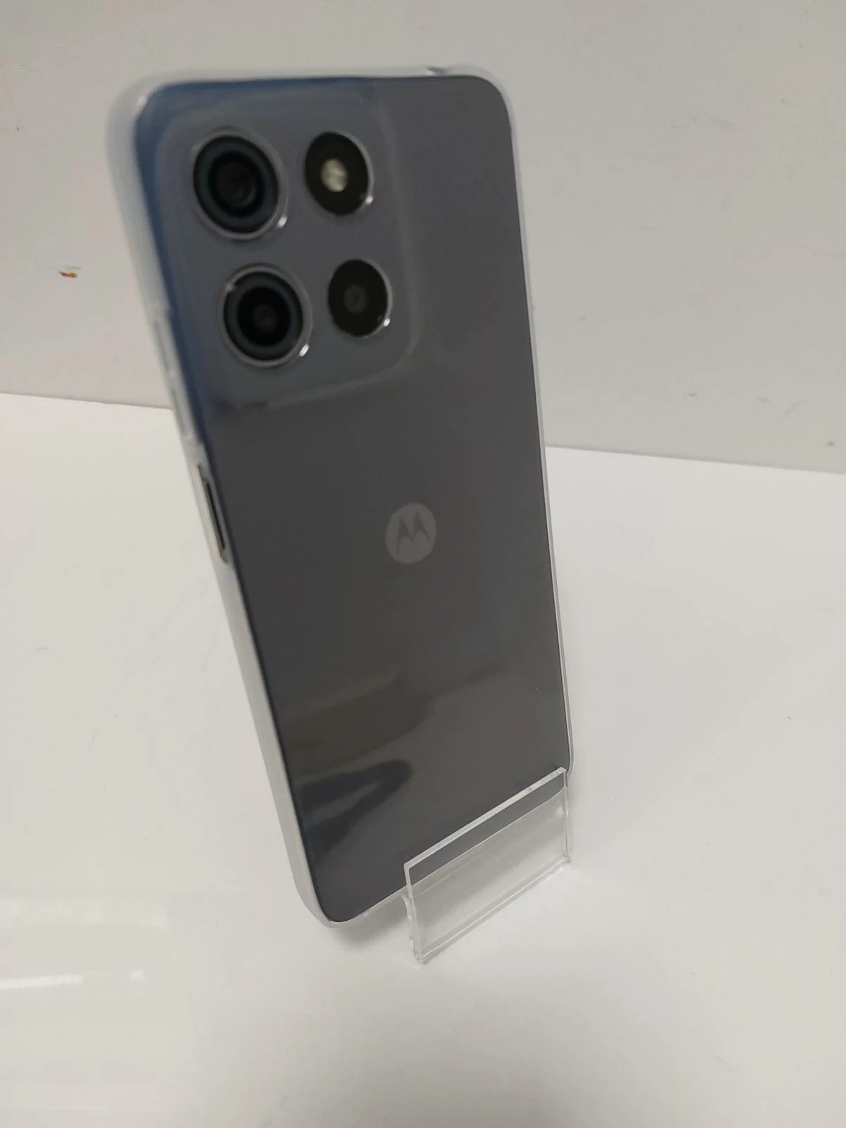 telefon-motorola-e15-8128gb-komplet-szary-kod-producenta-pb6e0017pl