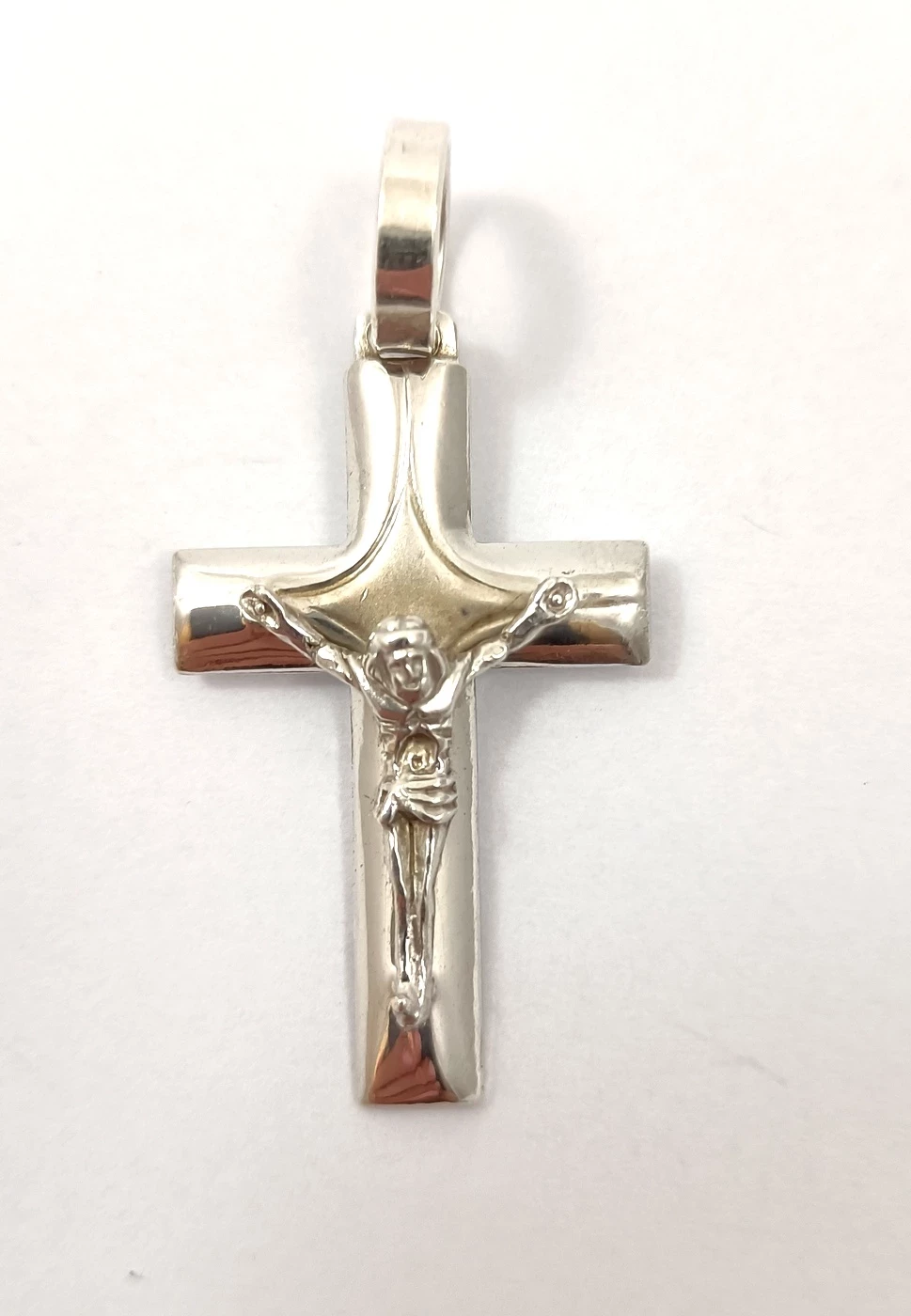 srebrna-zawieszka-krzyz-925-368g-fredry-plac-targowy-ledziny