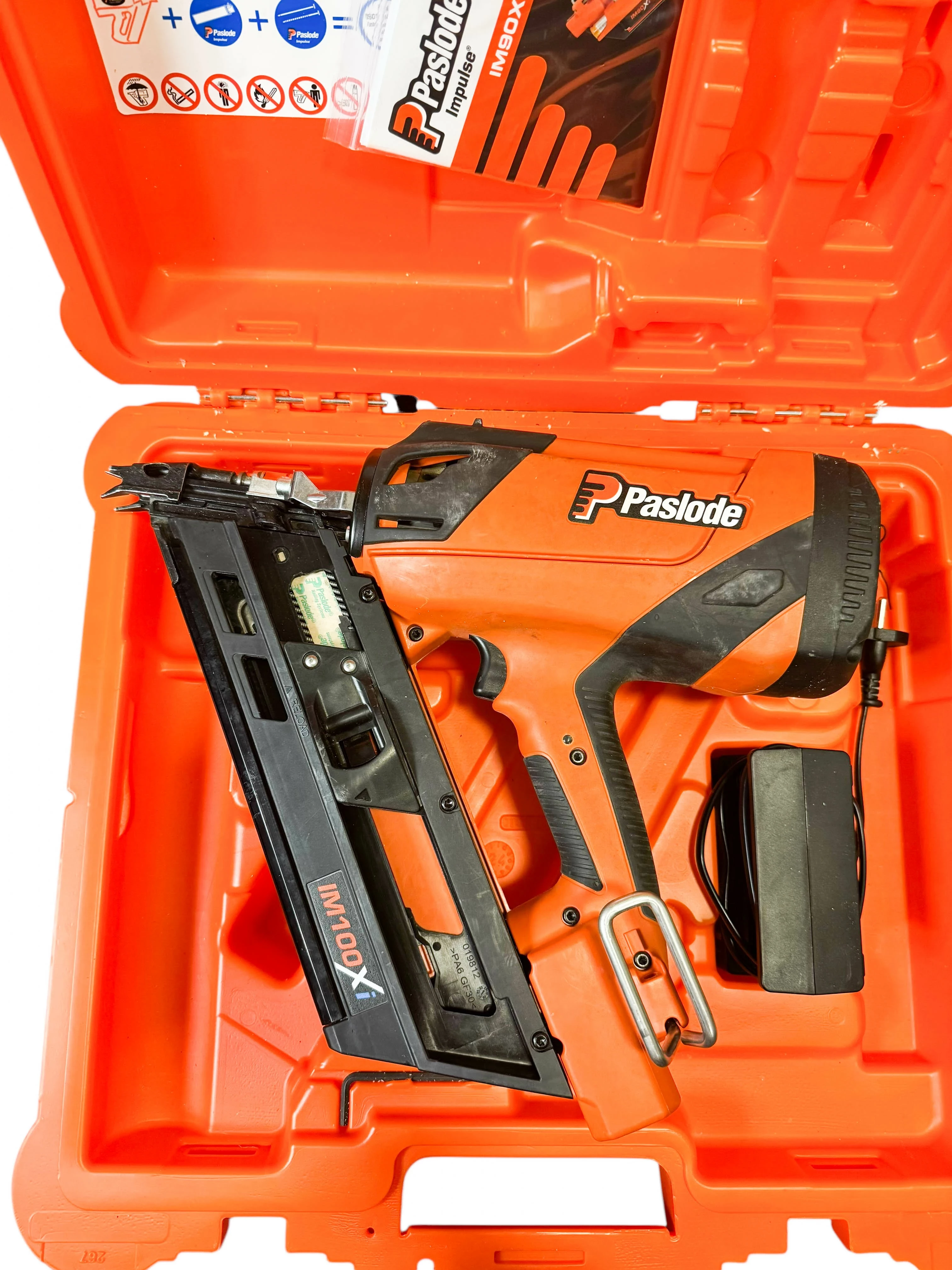 gwozdziarka-paslode-im100xi-63-100mm-gwozdziarka-gazowa-z-walizka-stan-11323-2